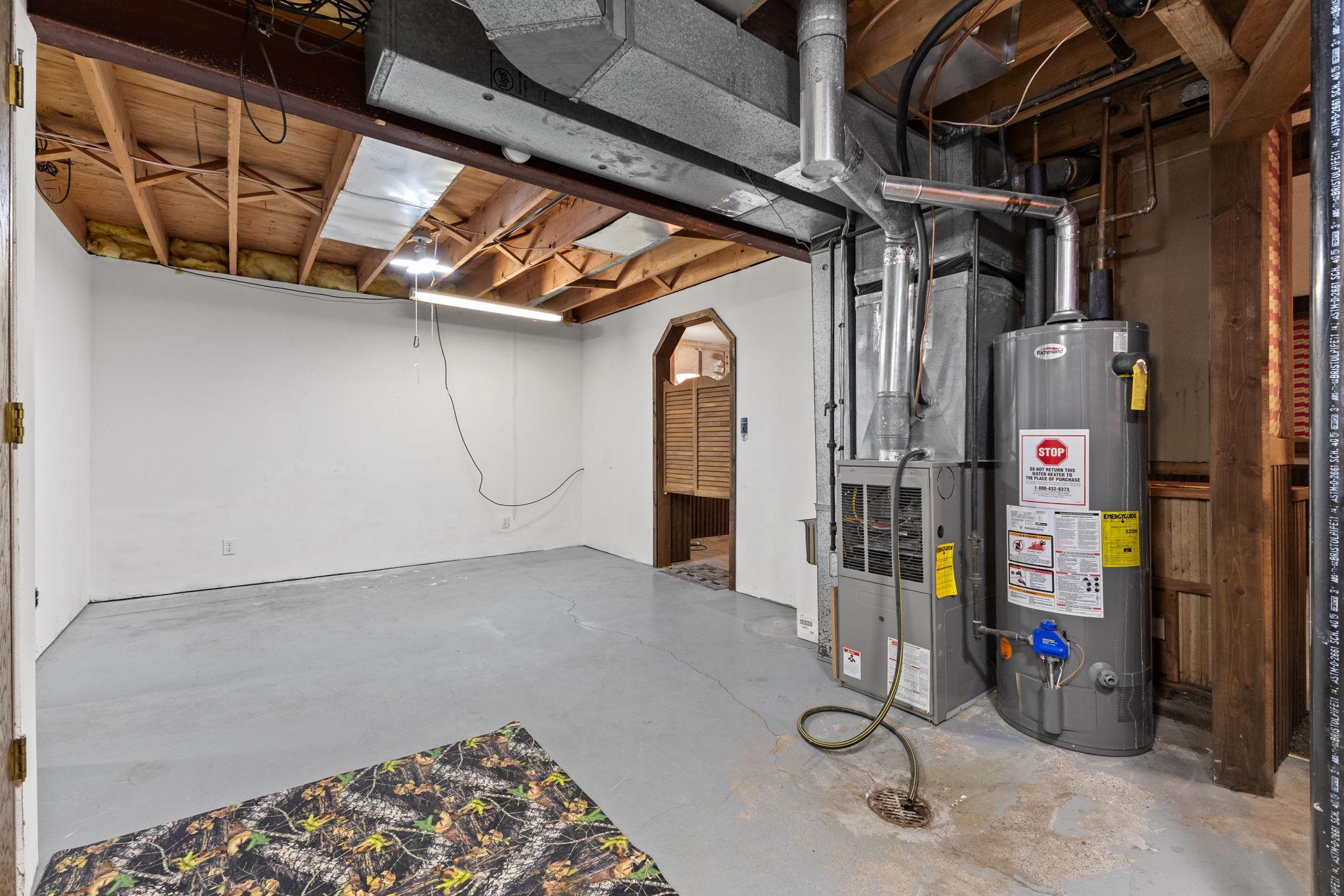main property photo 23