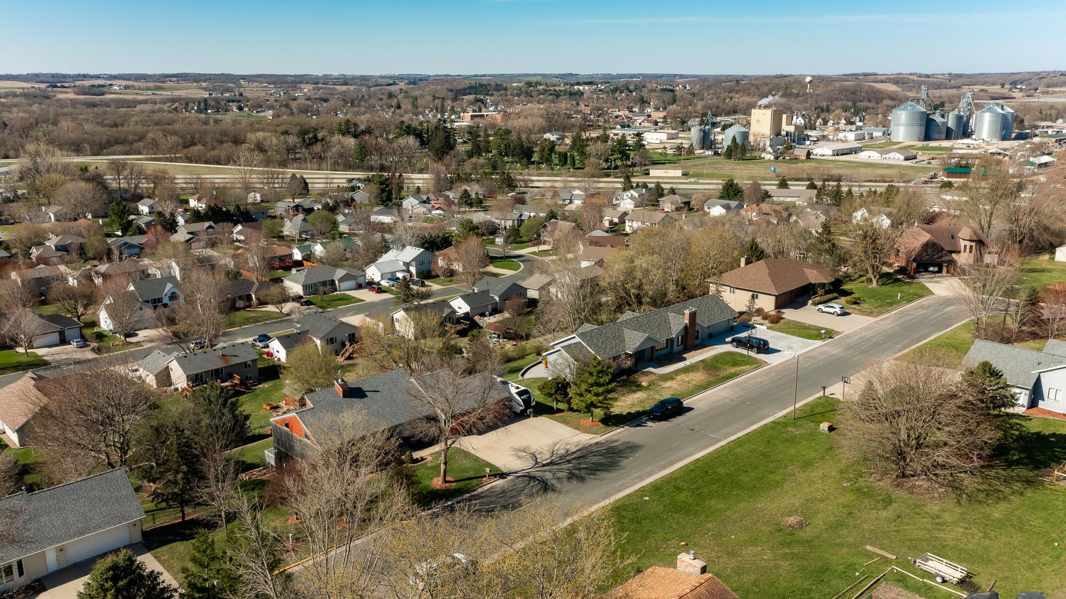 main property photo 40