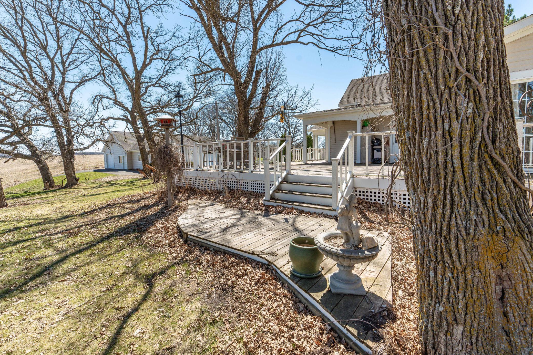 main property photo 23