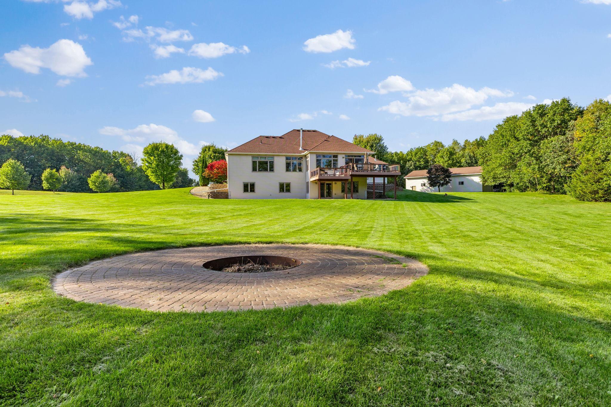 main property photo 6