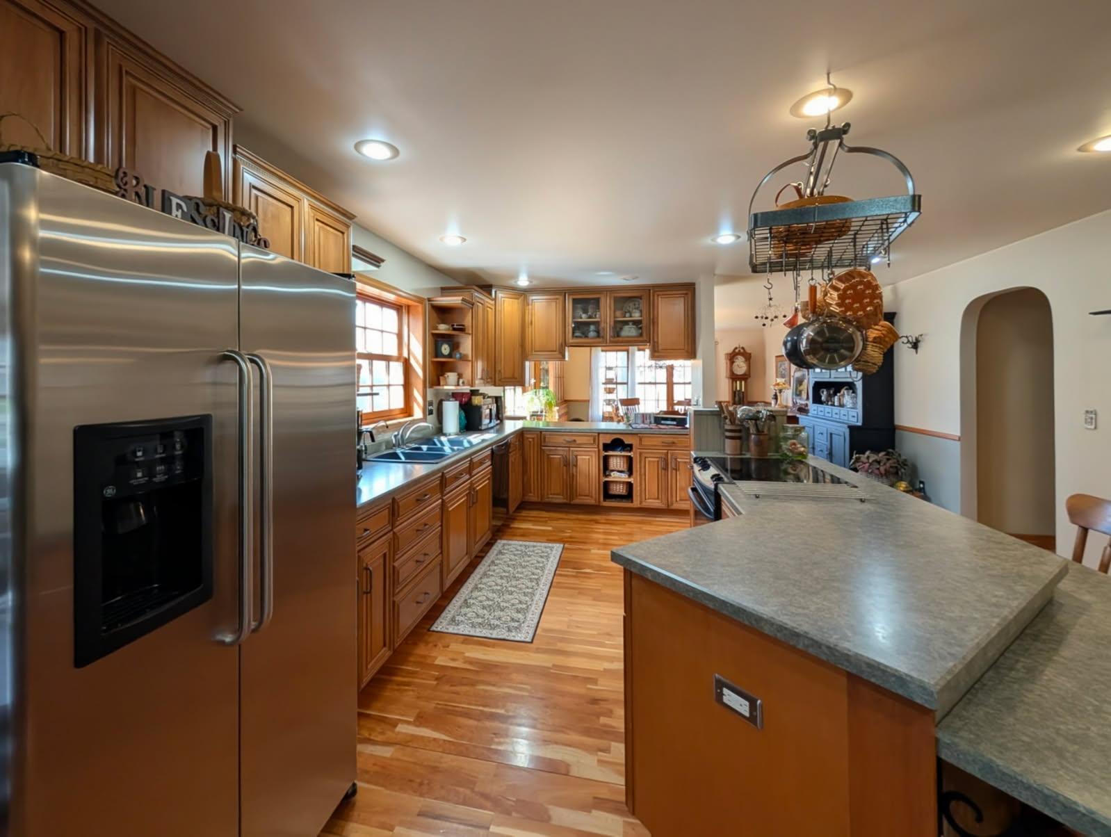 main property photo 14