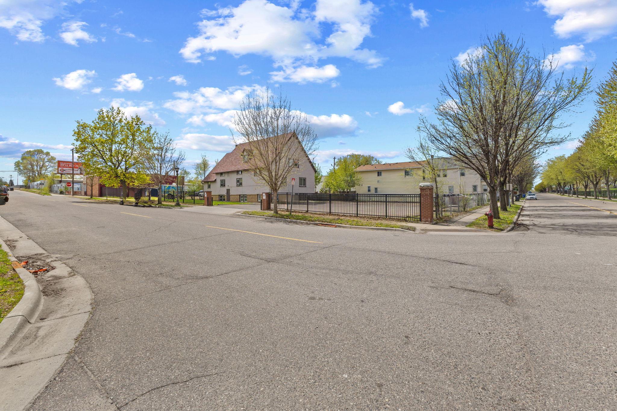 main property photo 6