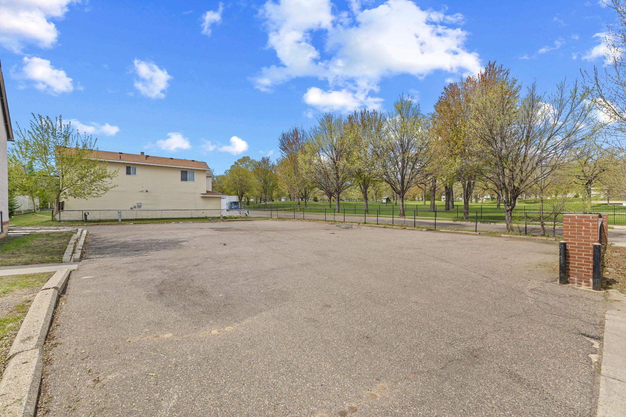 main property photo 7