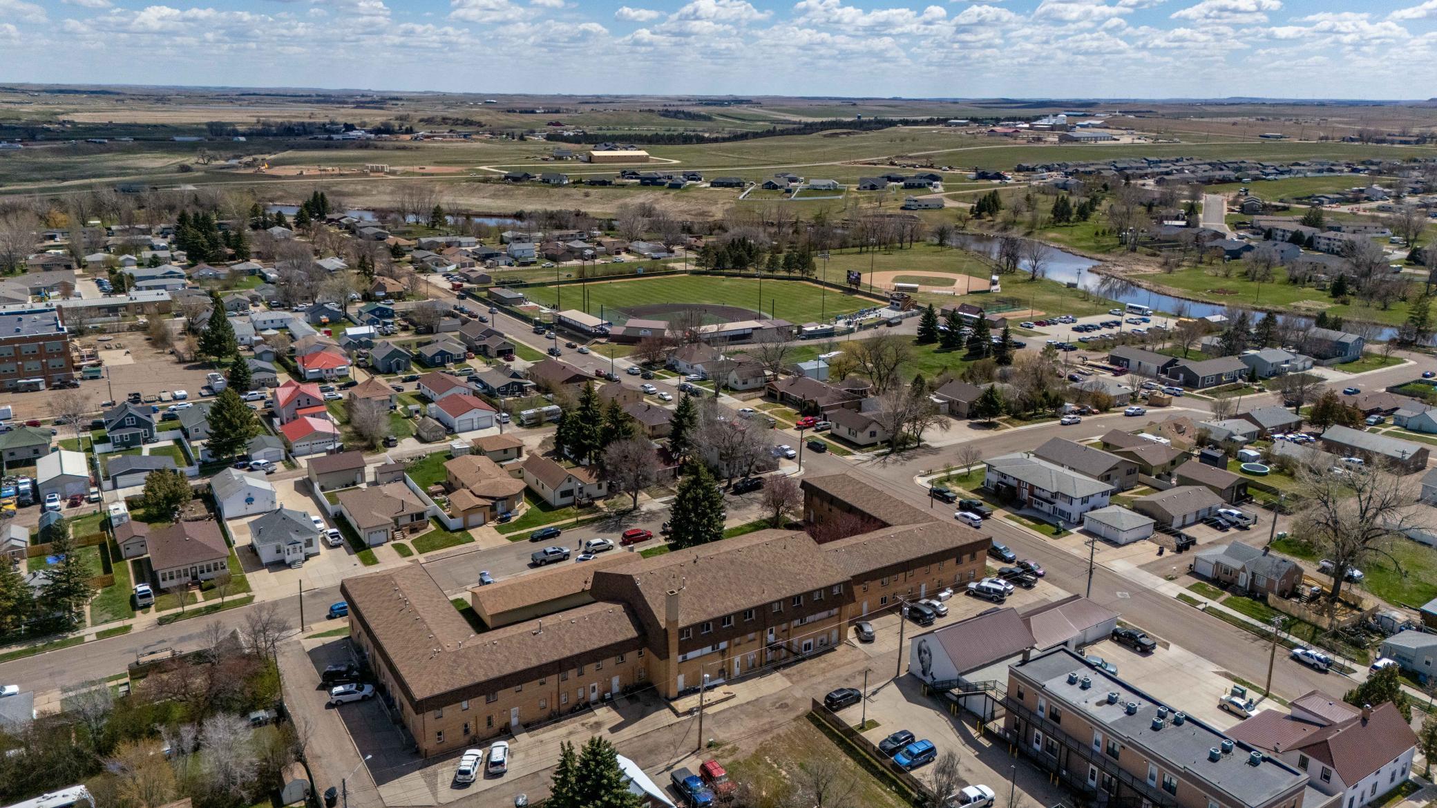 main property photo 9