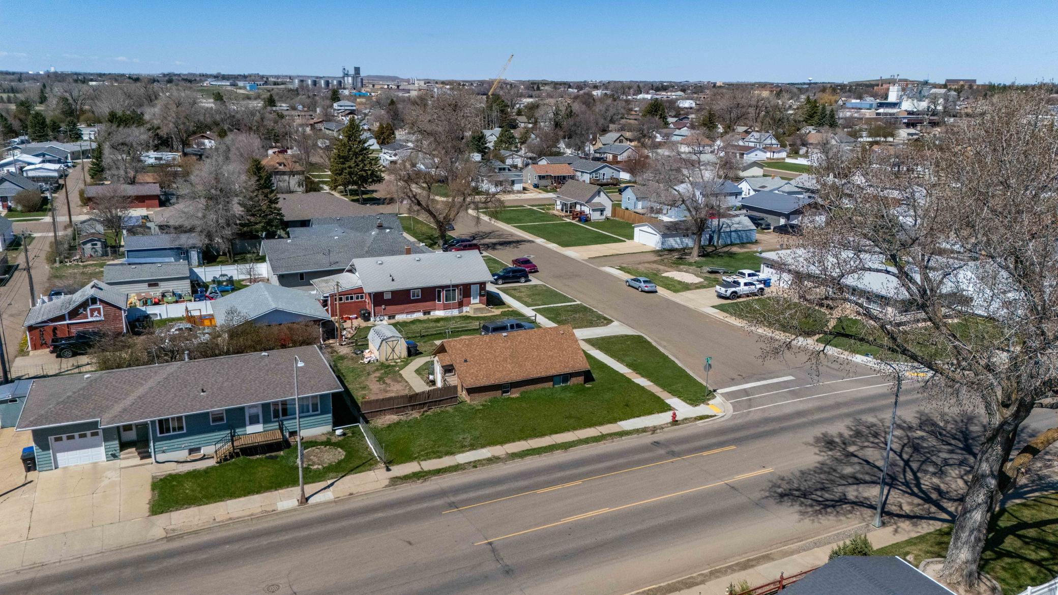 main property photo 25