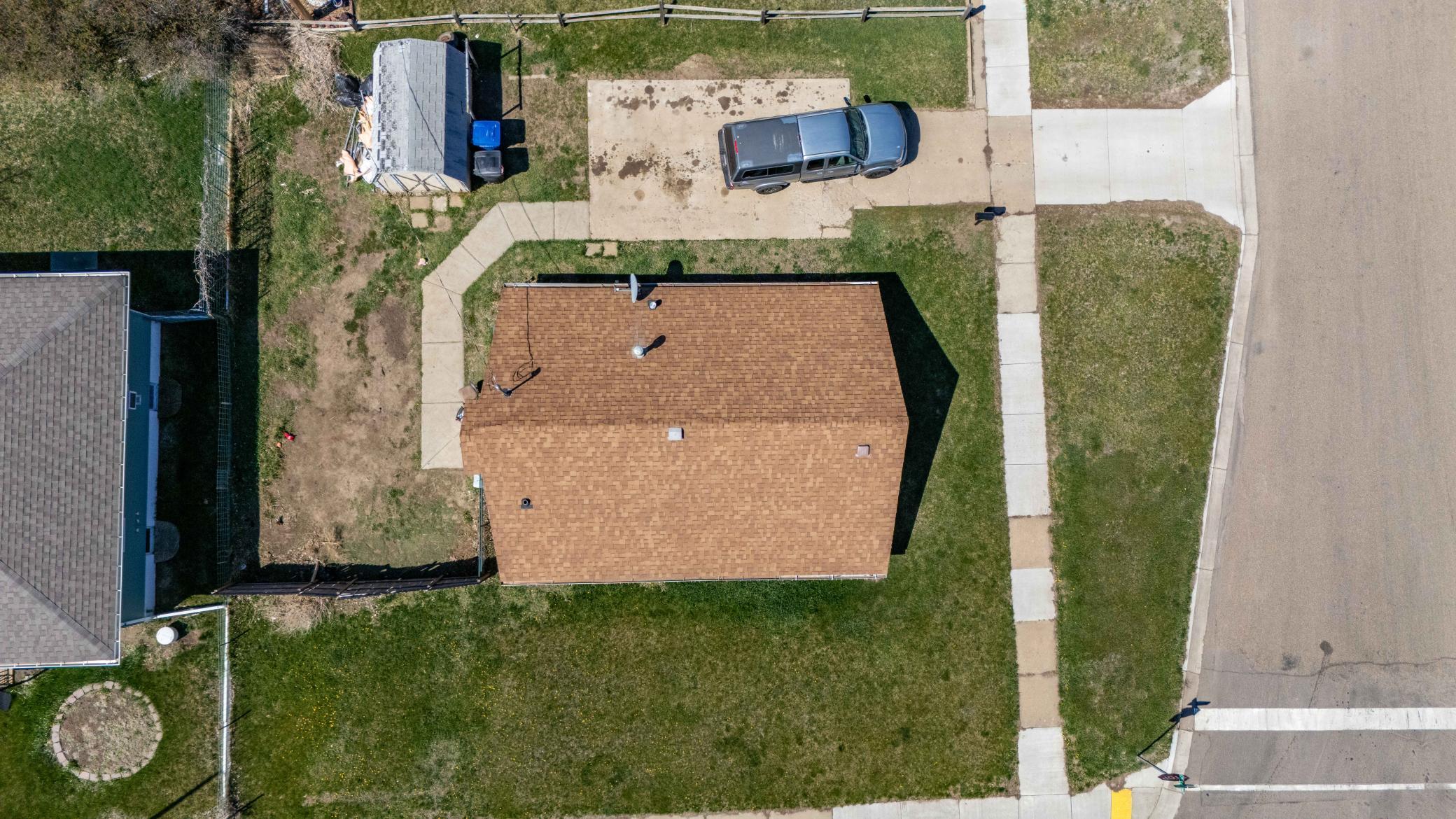 main property photo 33