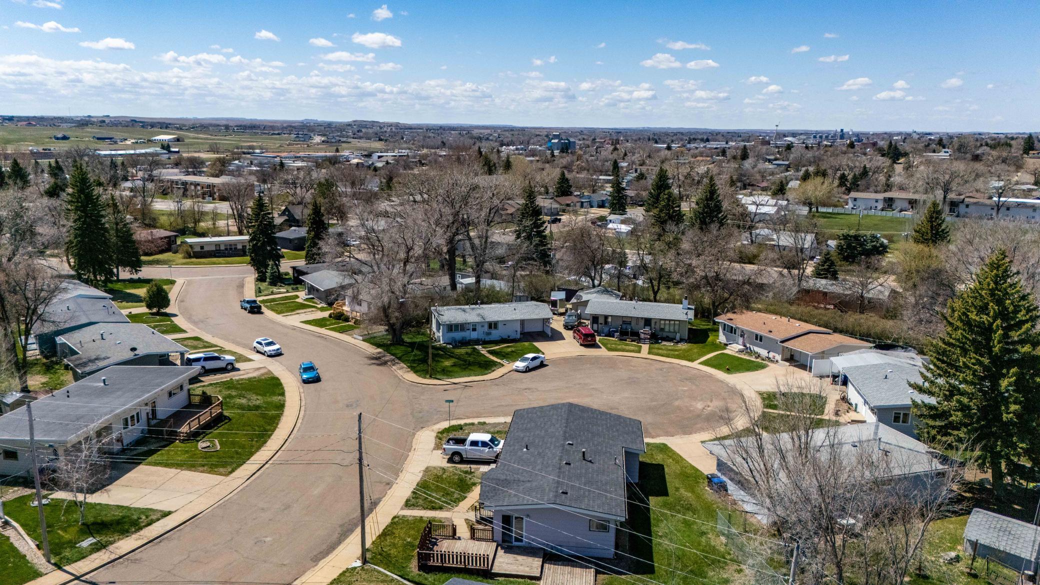 main property photo 37