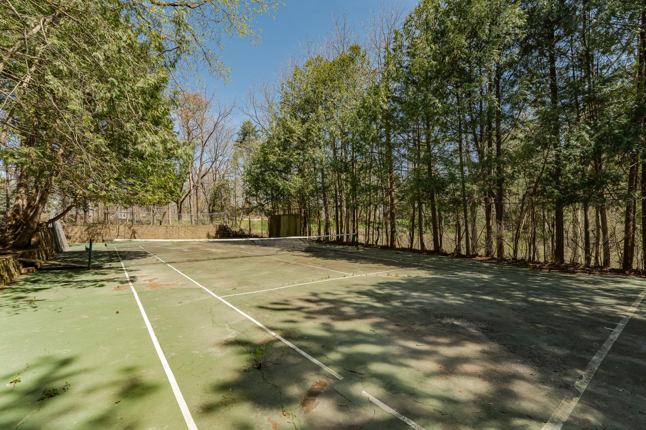 main property photo 9