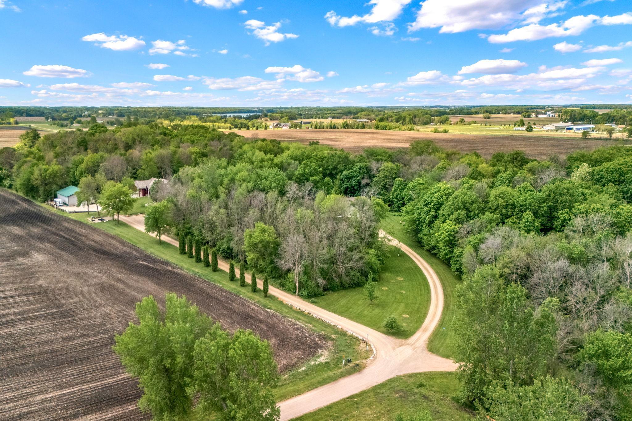 main property photo 27
