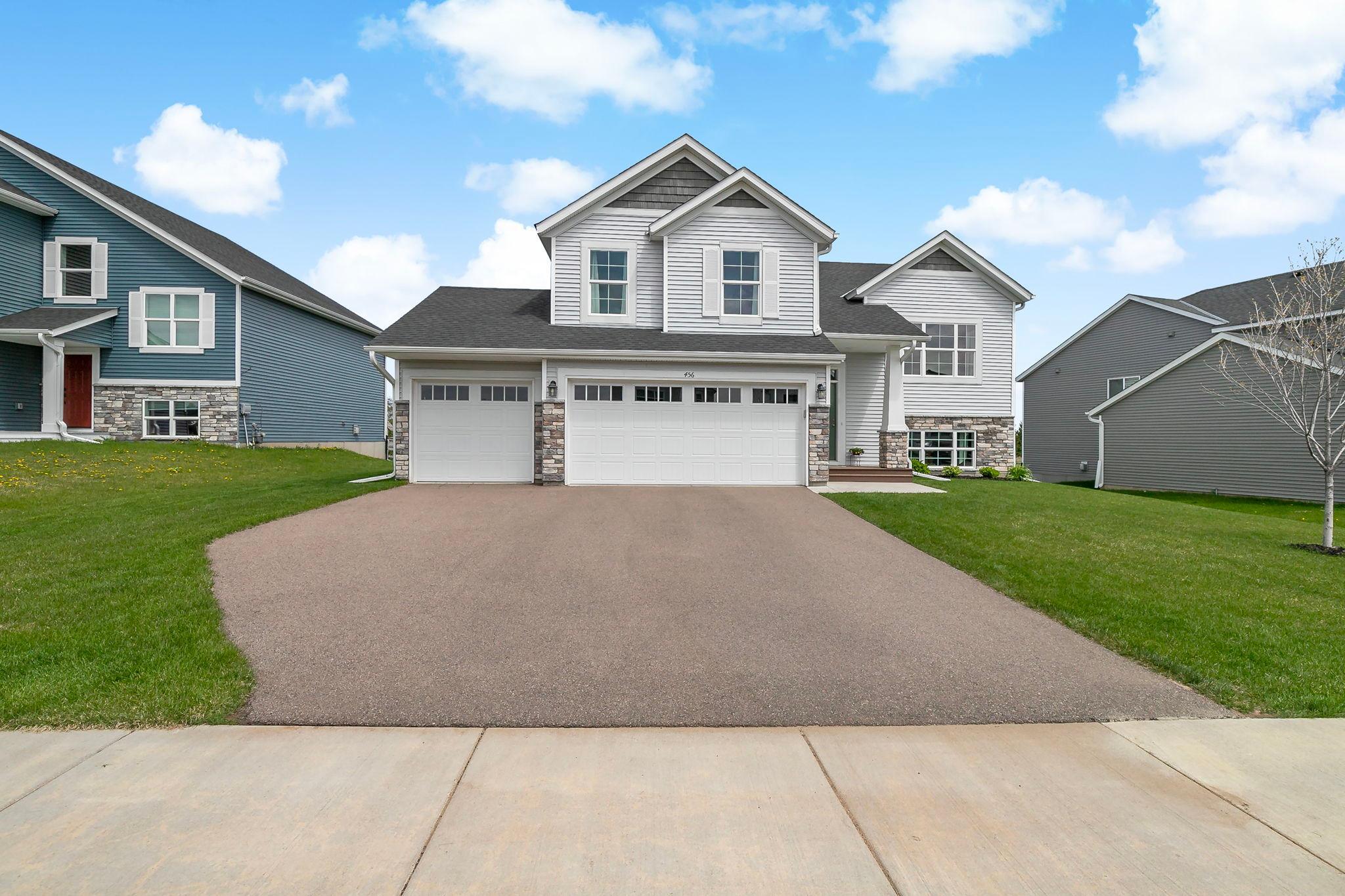 main property photo 3
