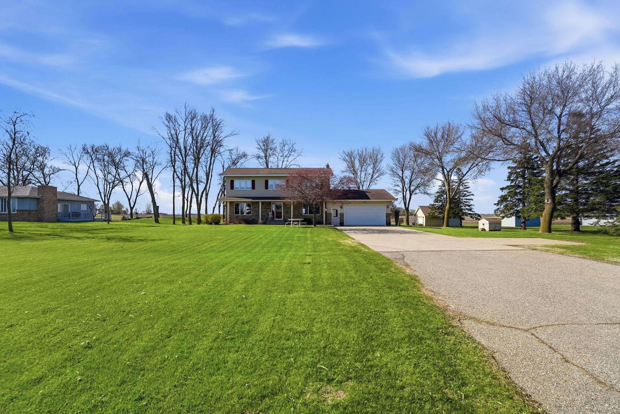 main property photo 74