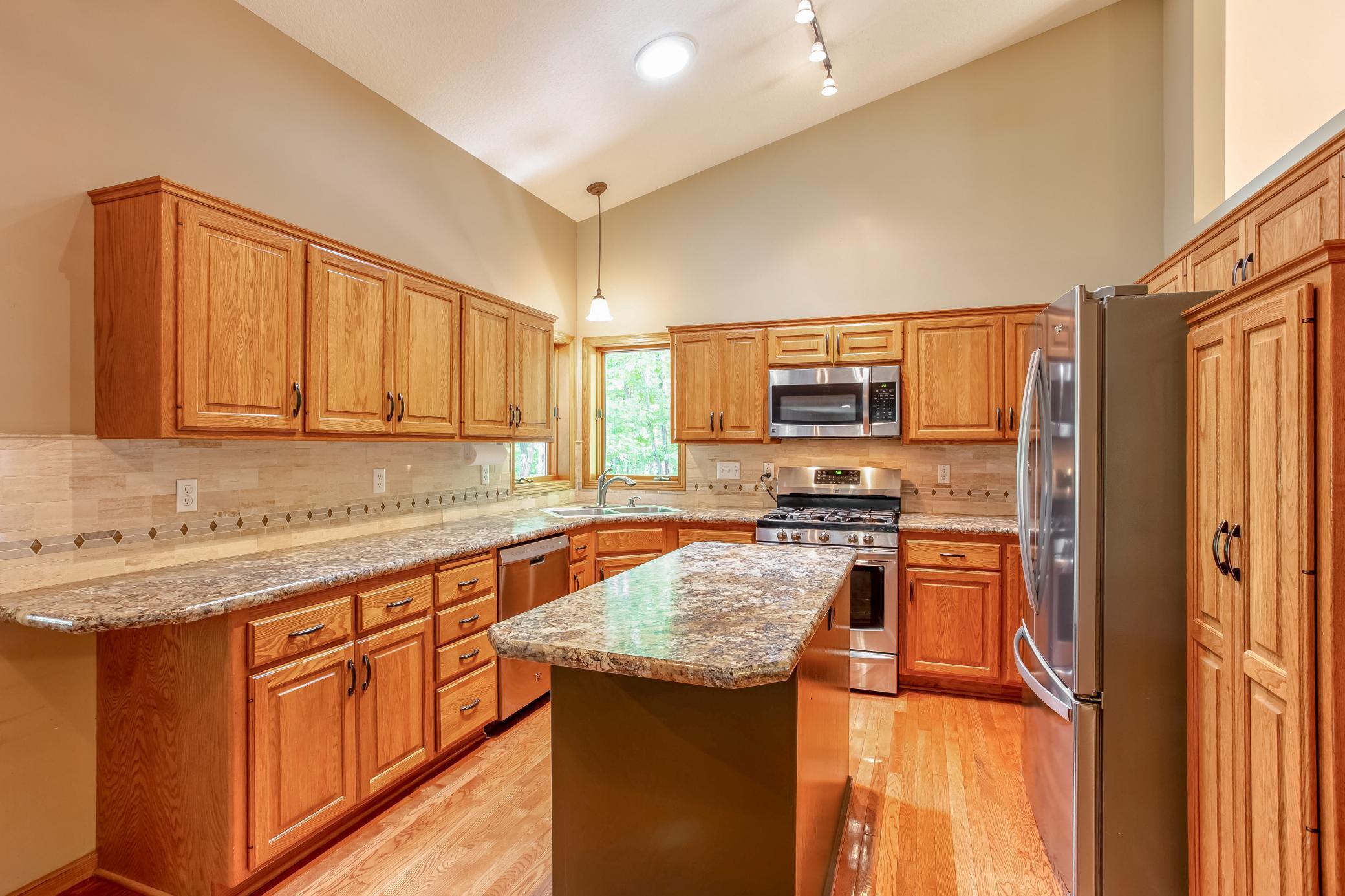 main property photo 8