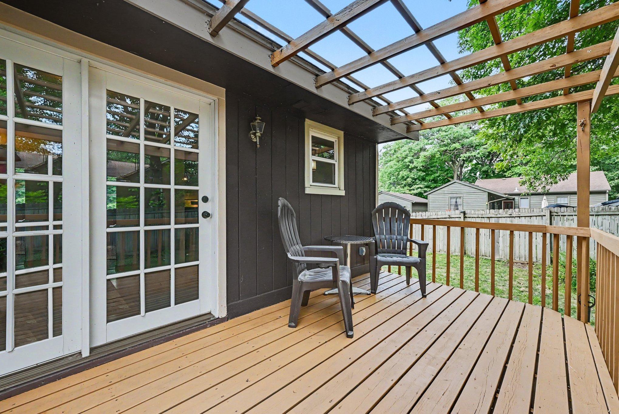 main property photo 19