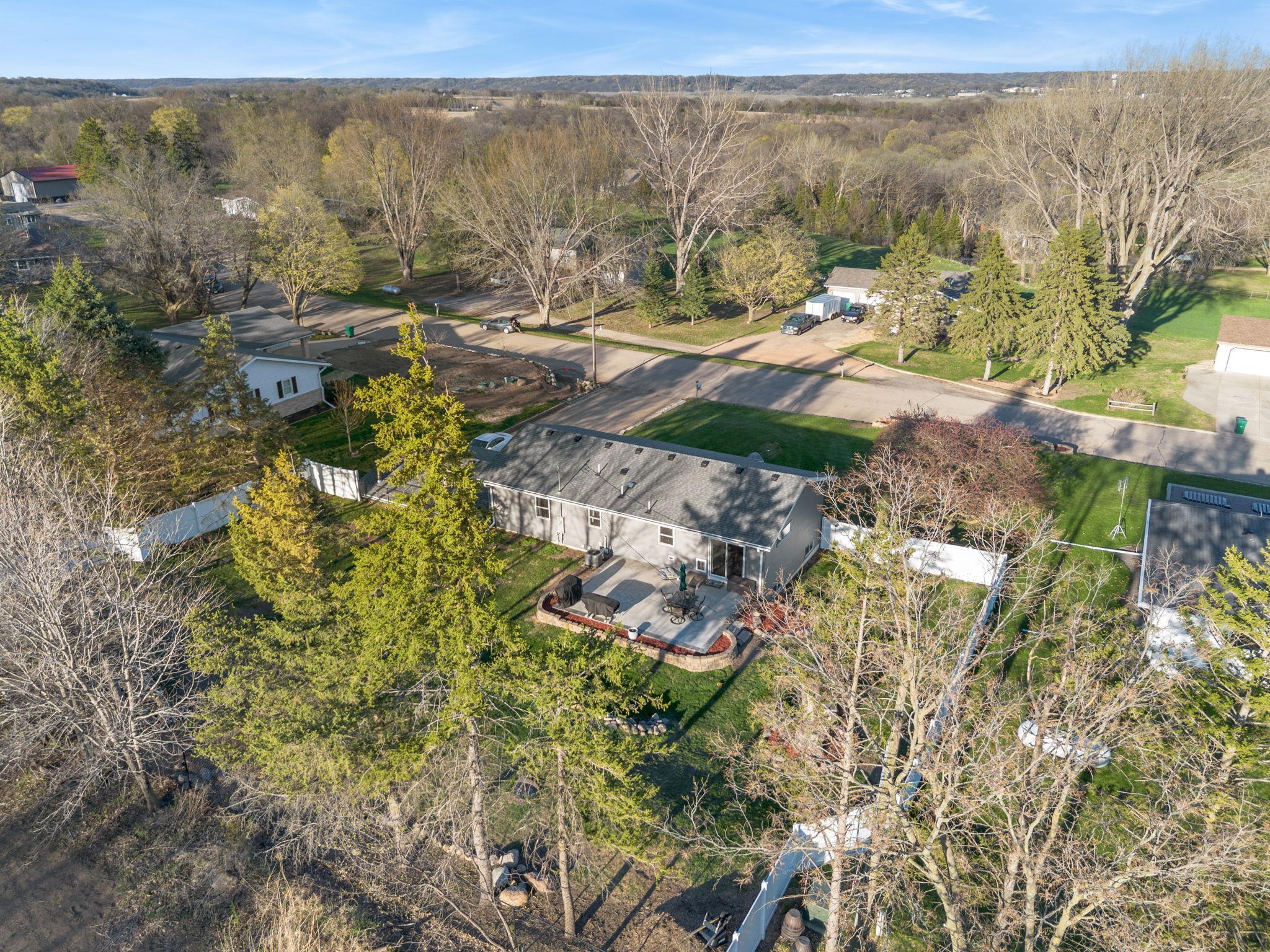 main property photo 37