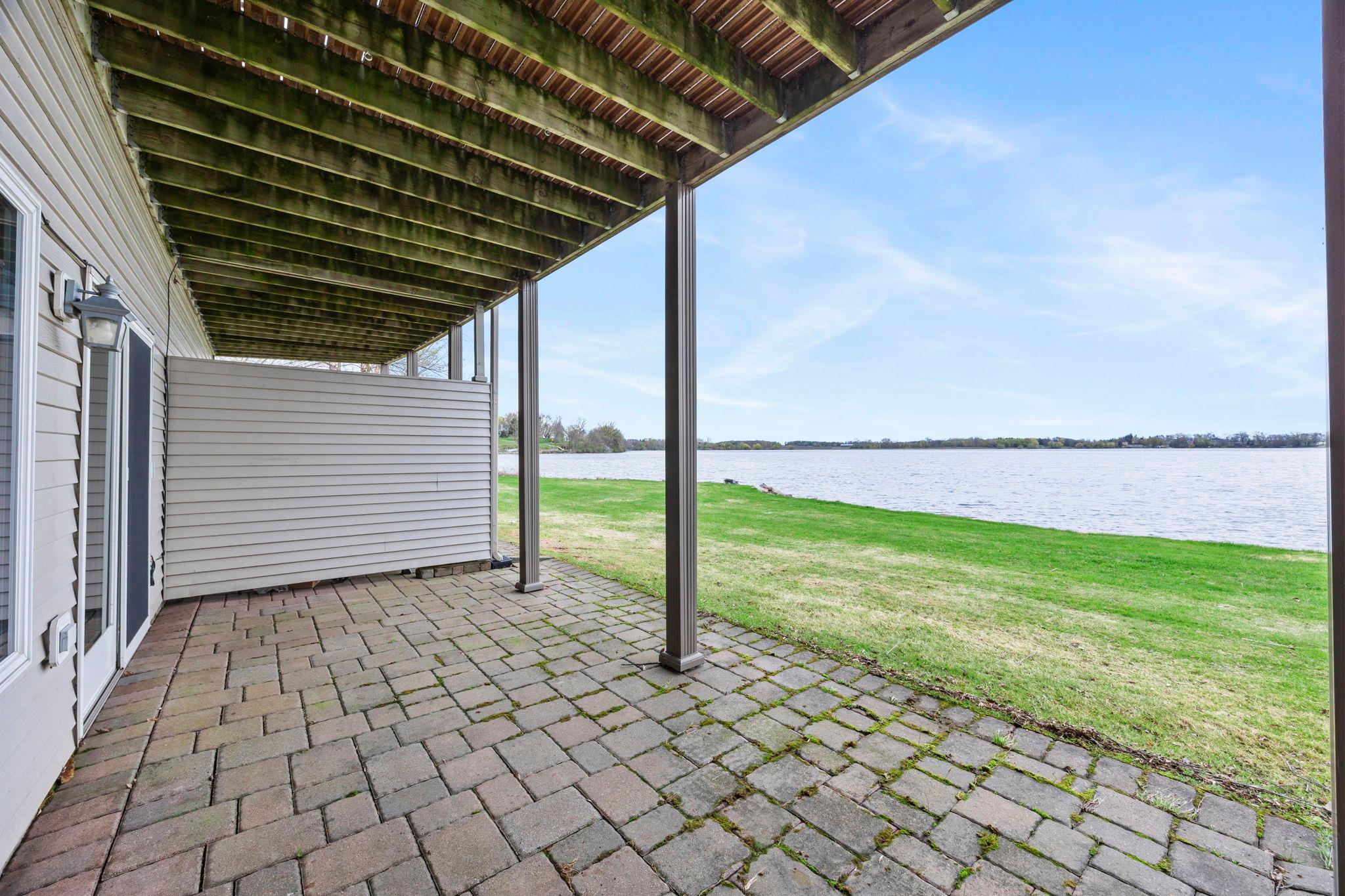 main property photo 40