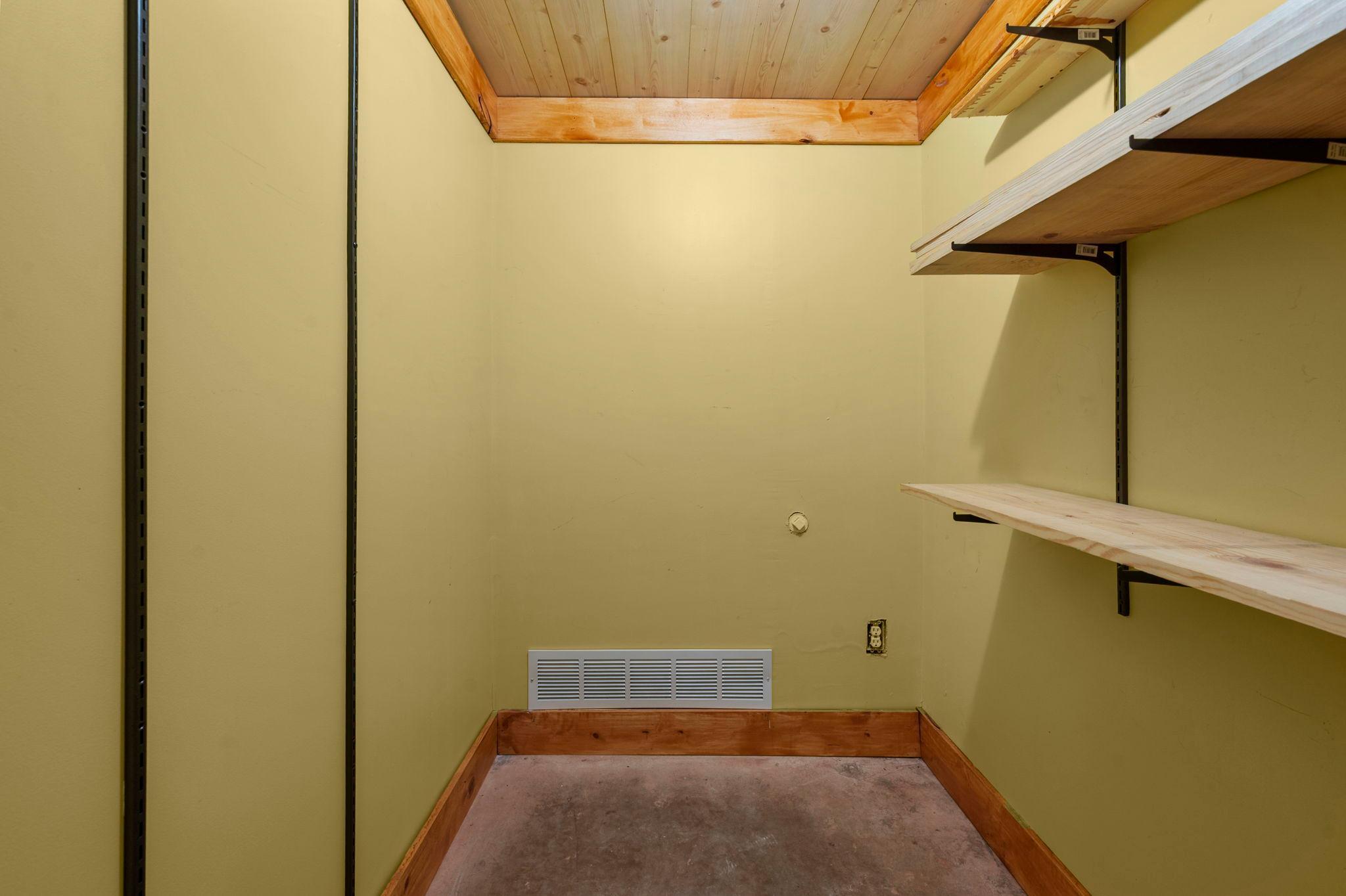 main property photo 60