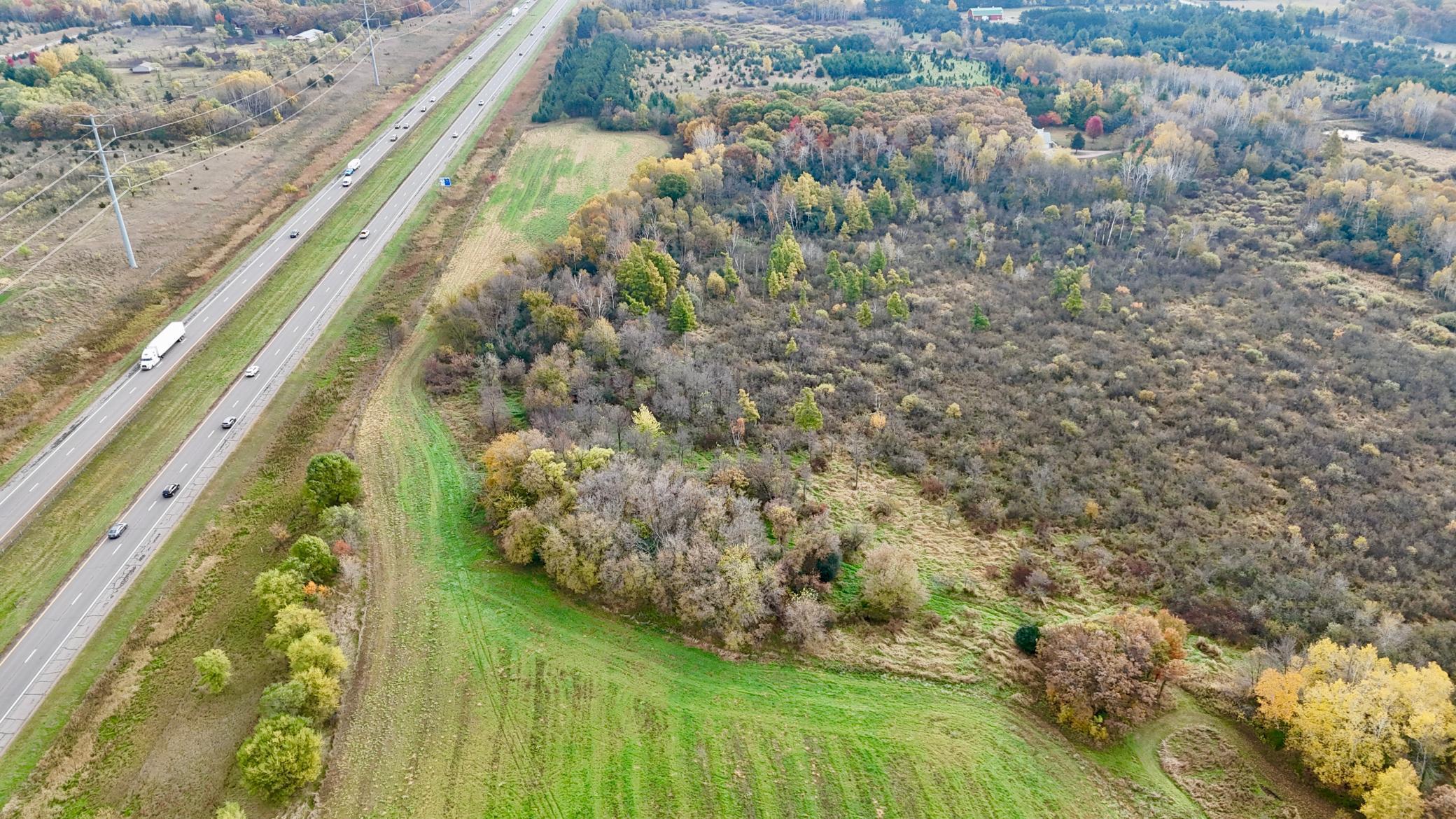 main property photo 9