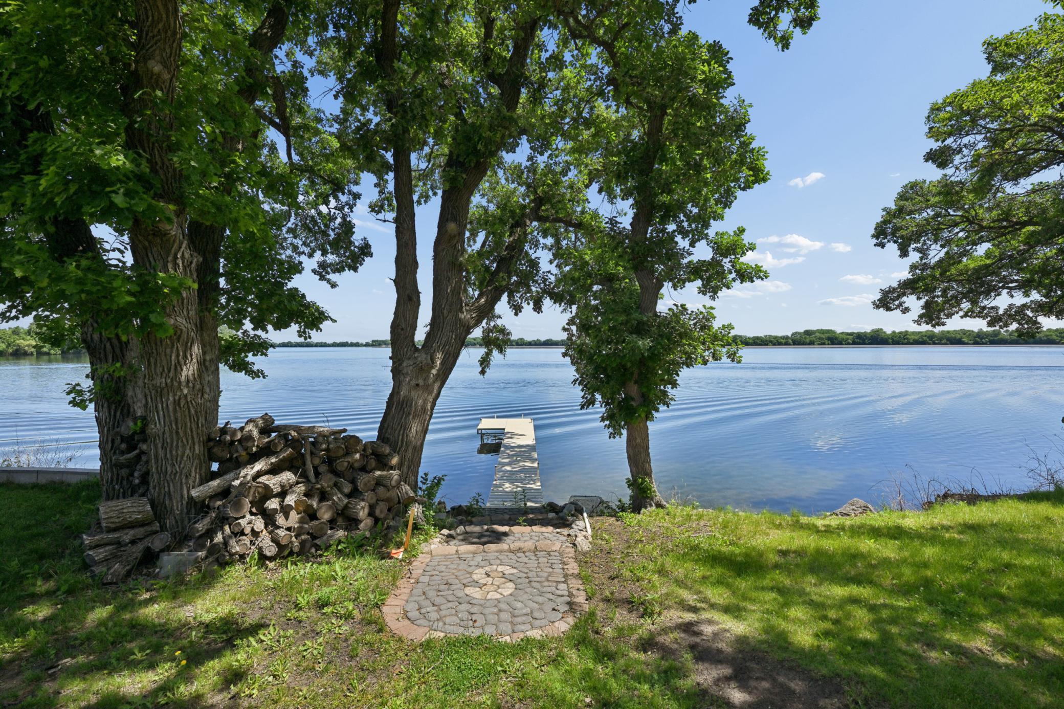 main property photo 40