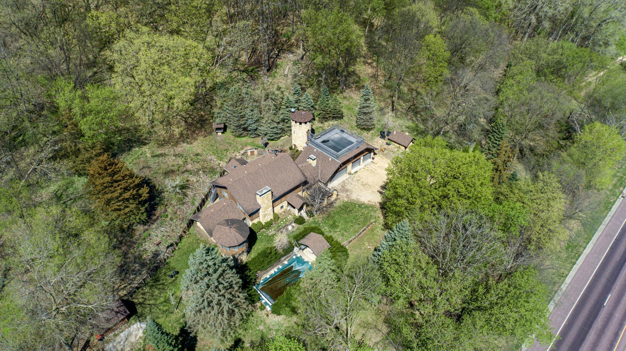 main property photo 20