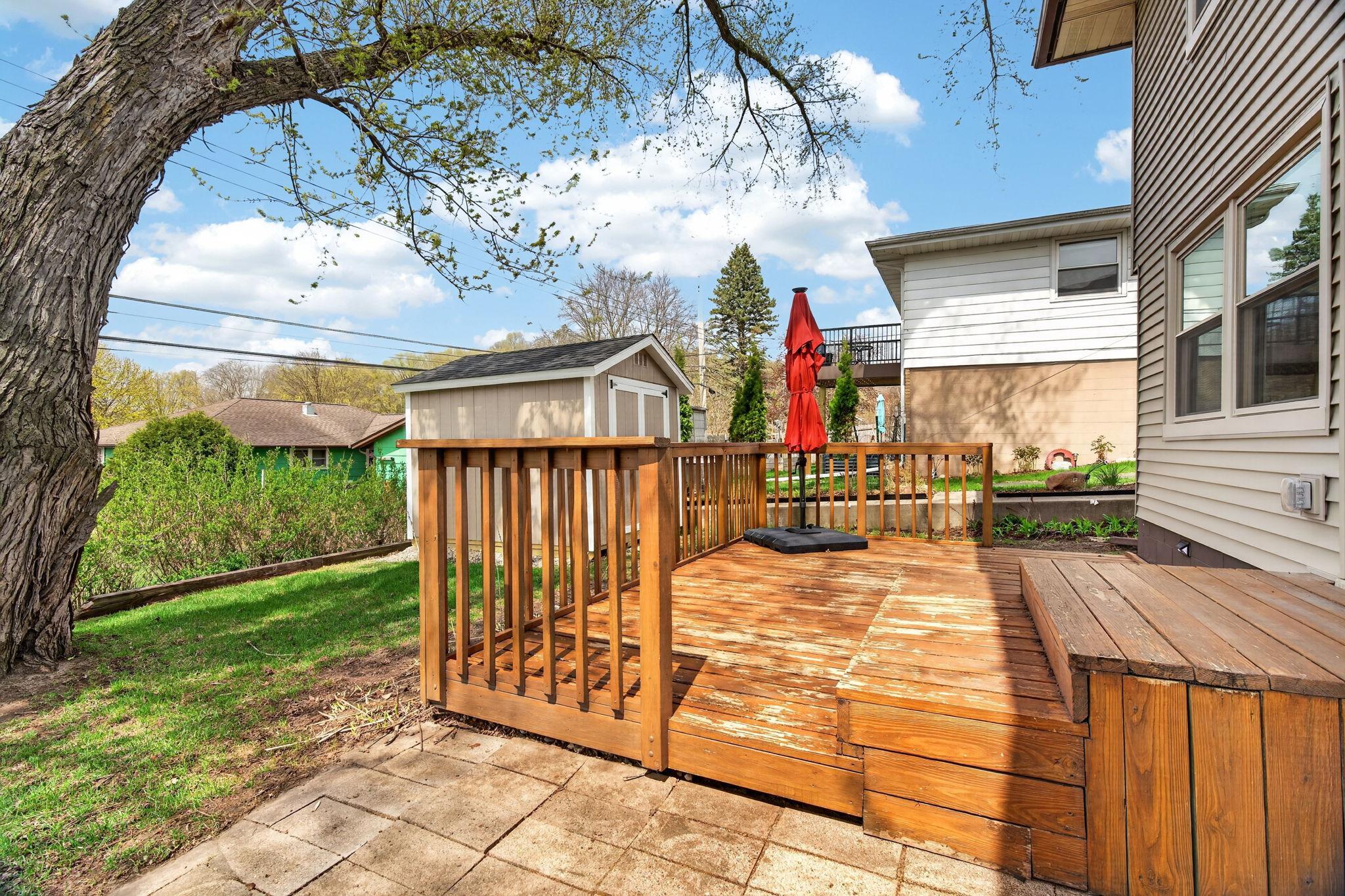 main property photo 28