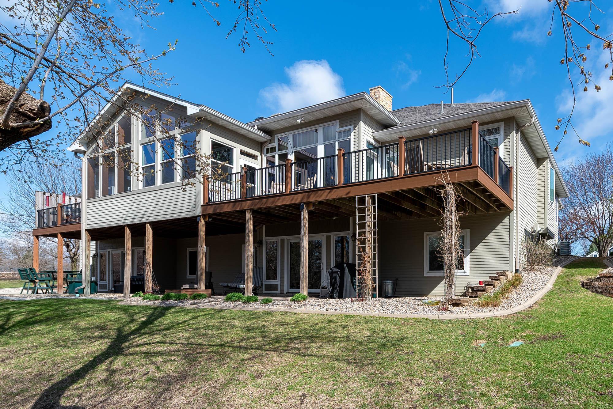 main property photo 30