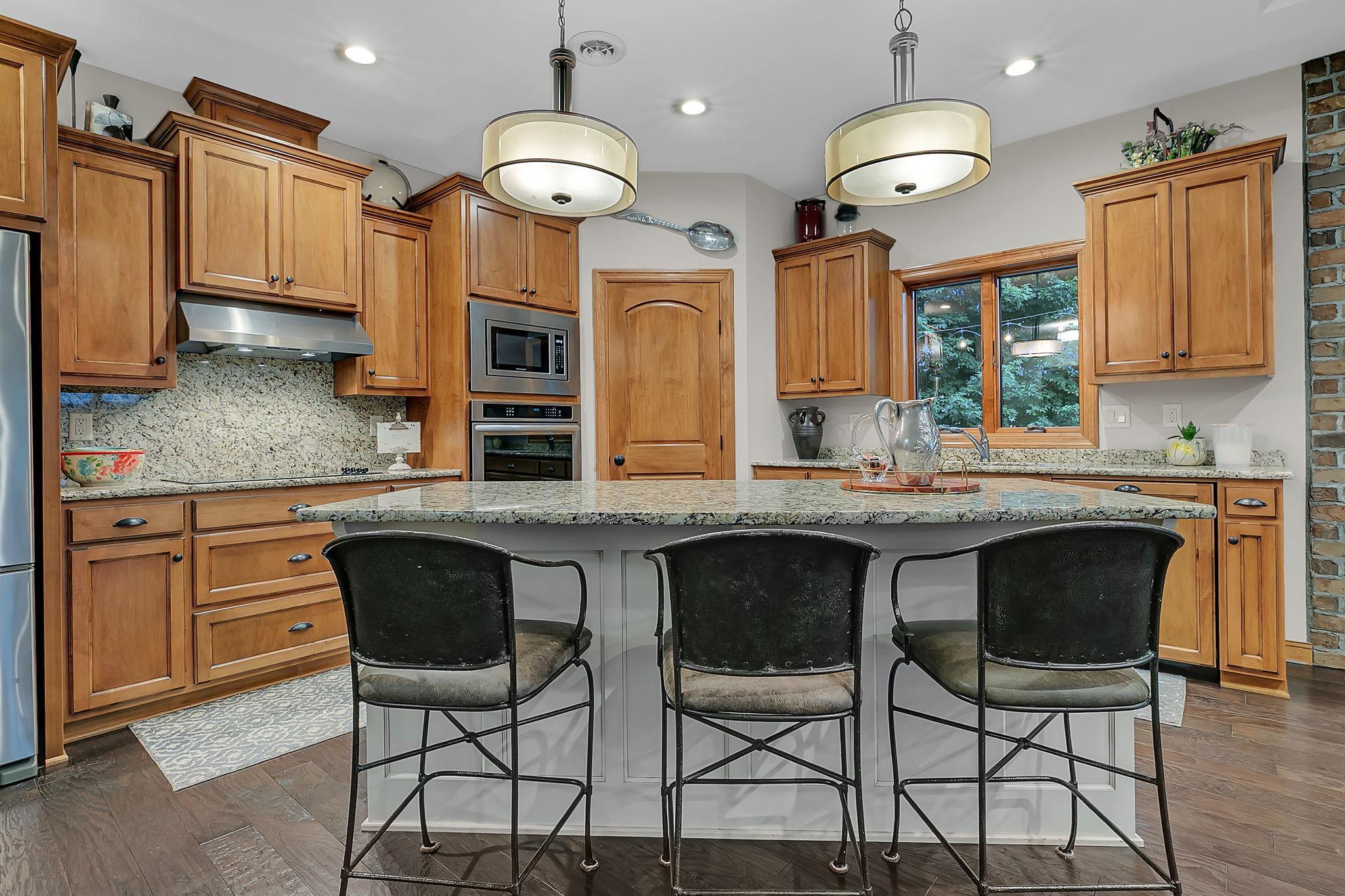 main property photo 15