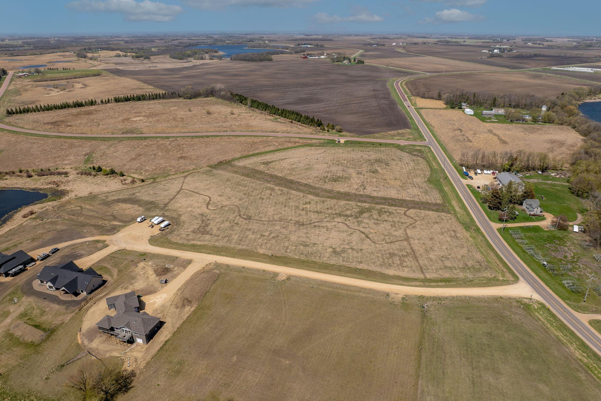 main property photo 14