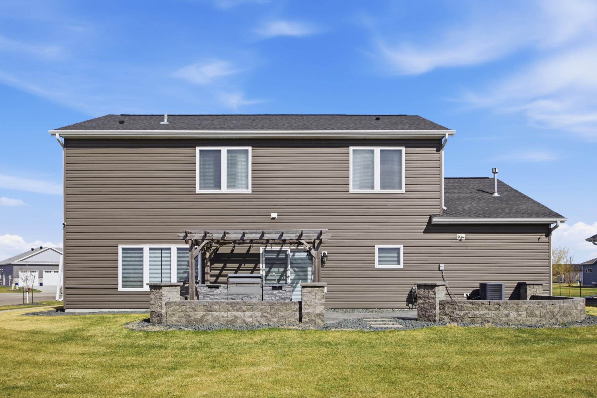 main property photo 31