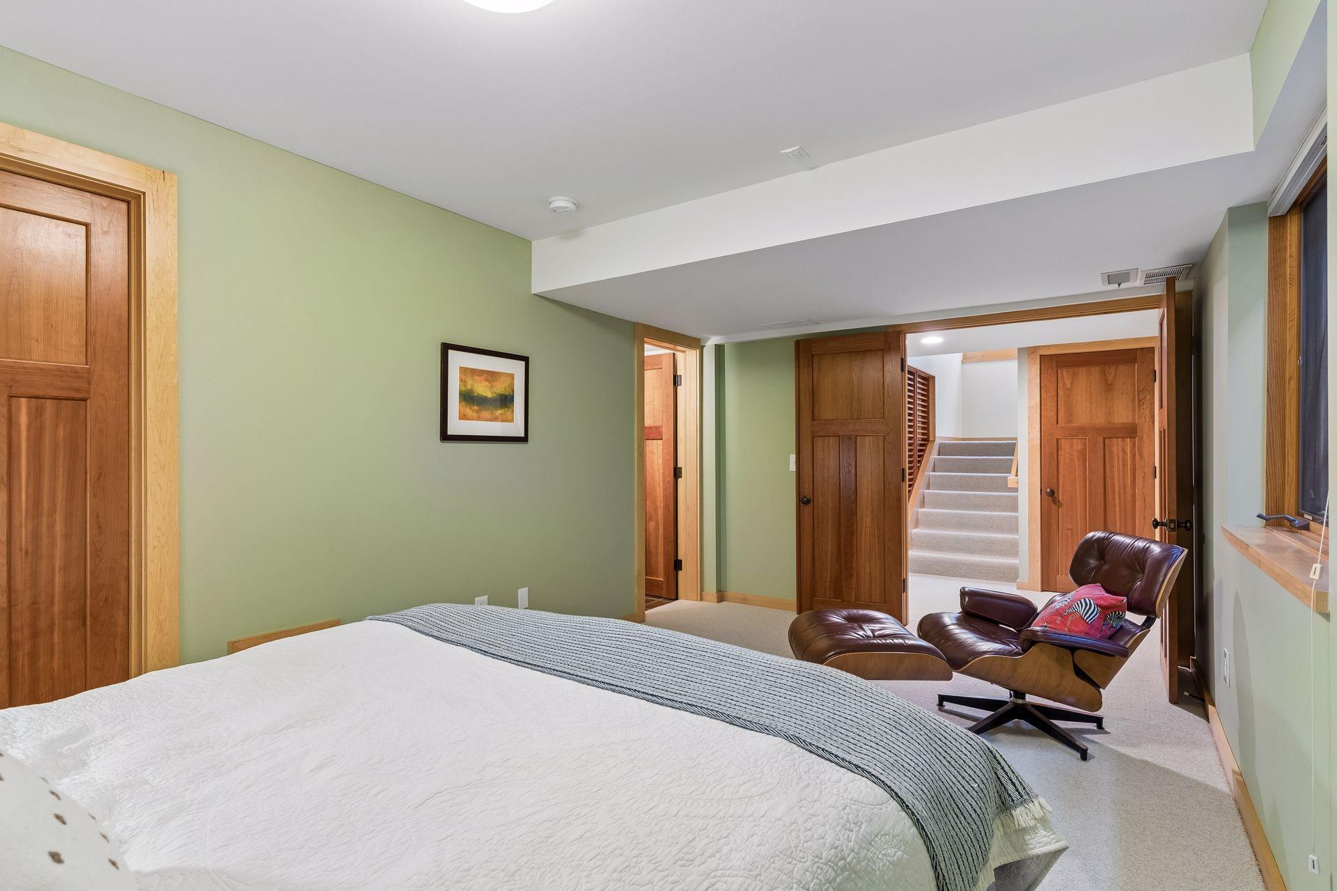 main property photo 81