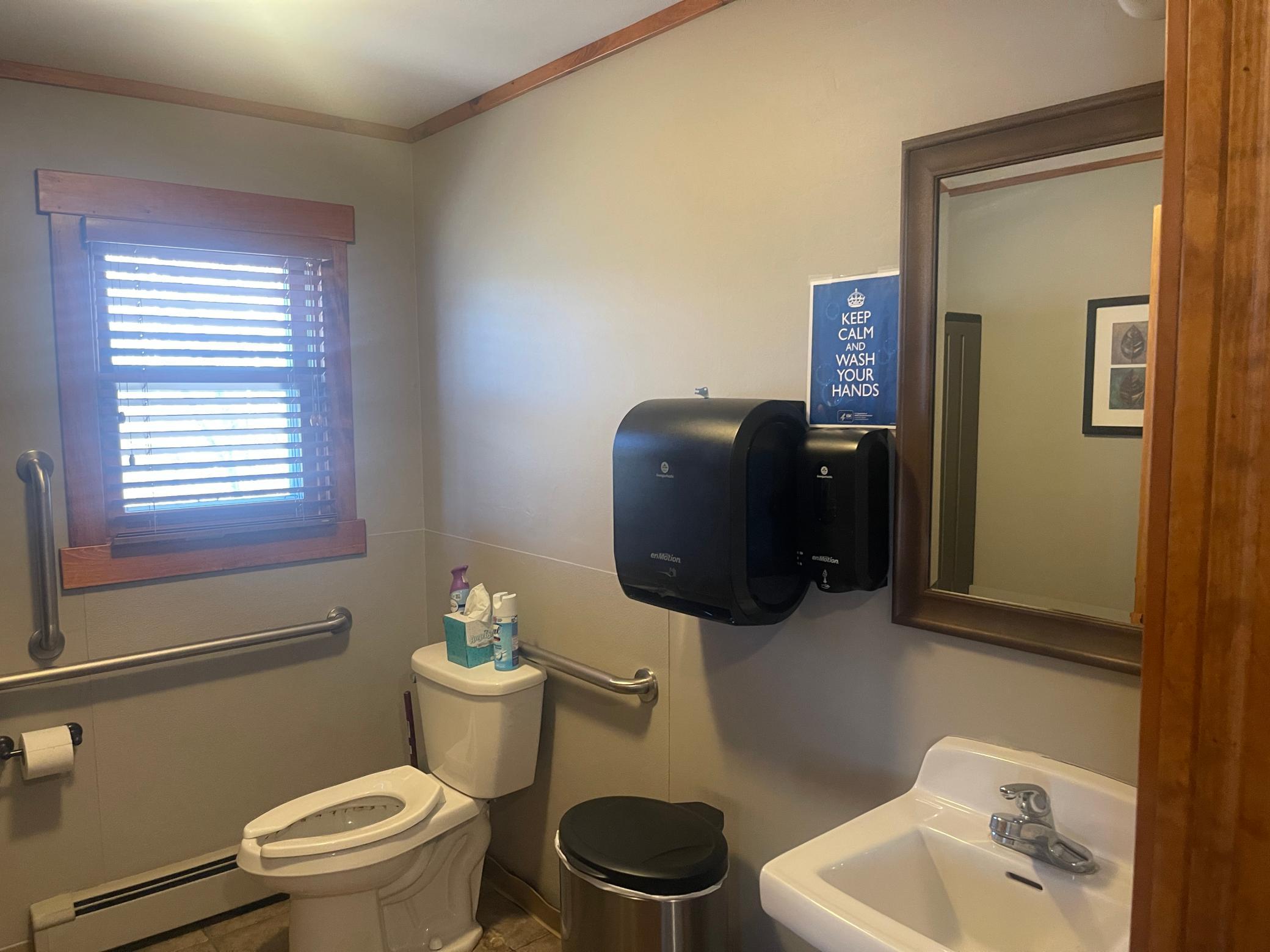 main property photo 27