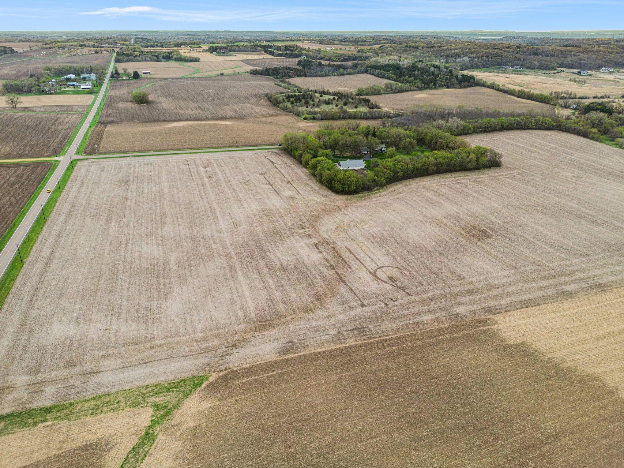 main property photo 11
