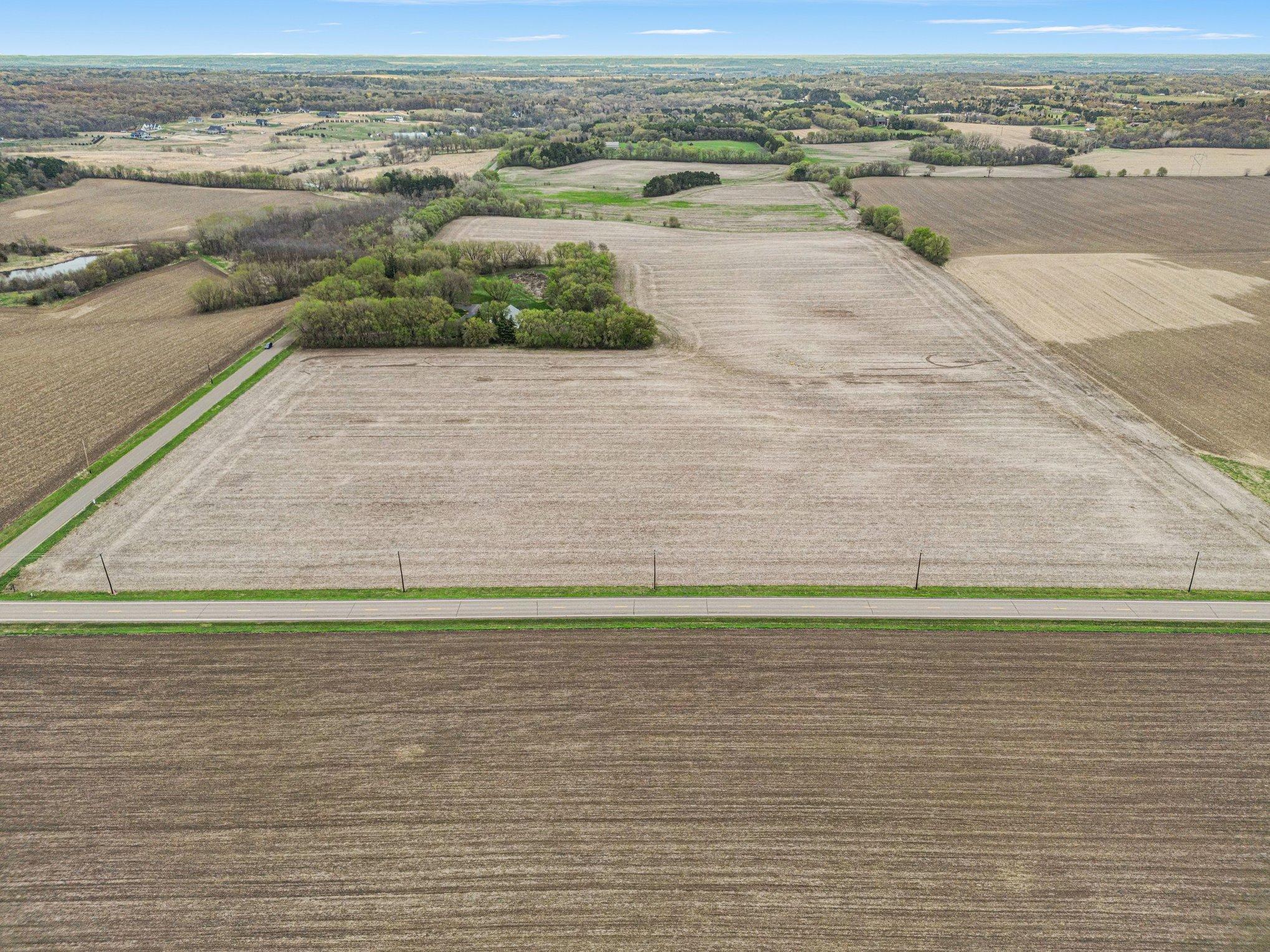main property photo 13