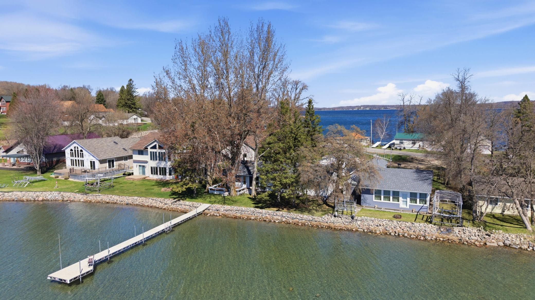 main property photo 40