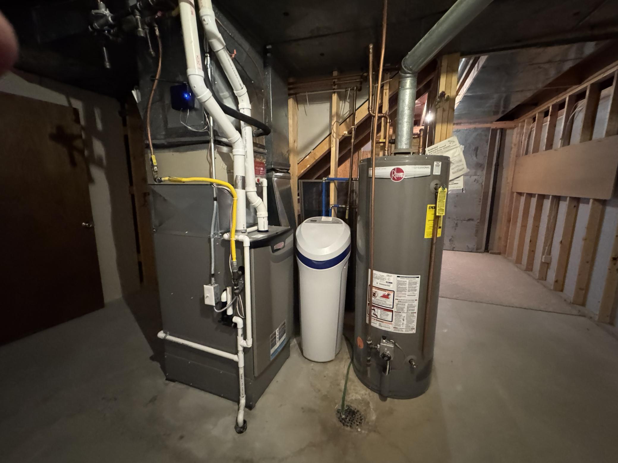 main property photo 50