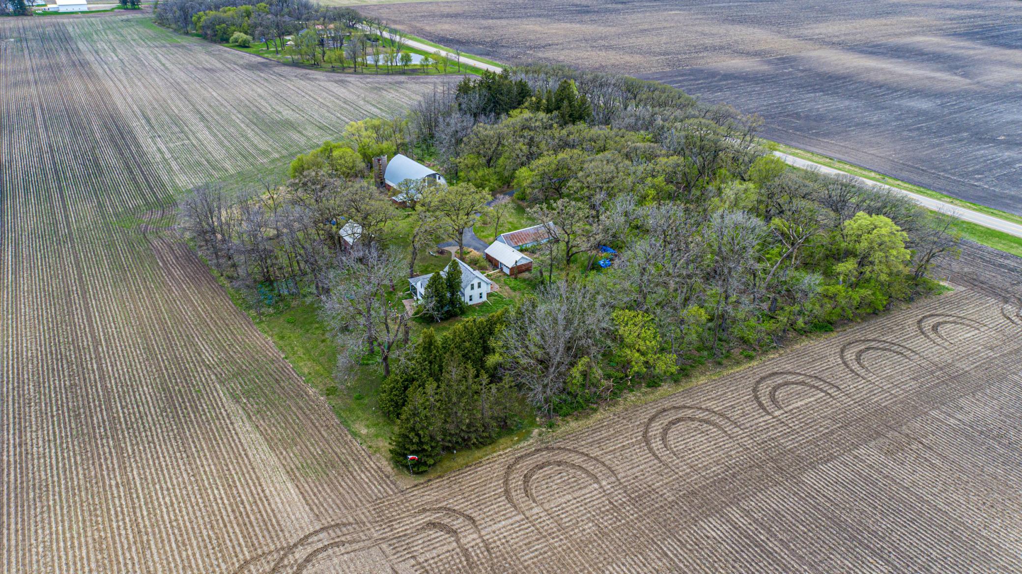 main property photo 39