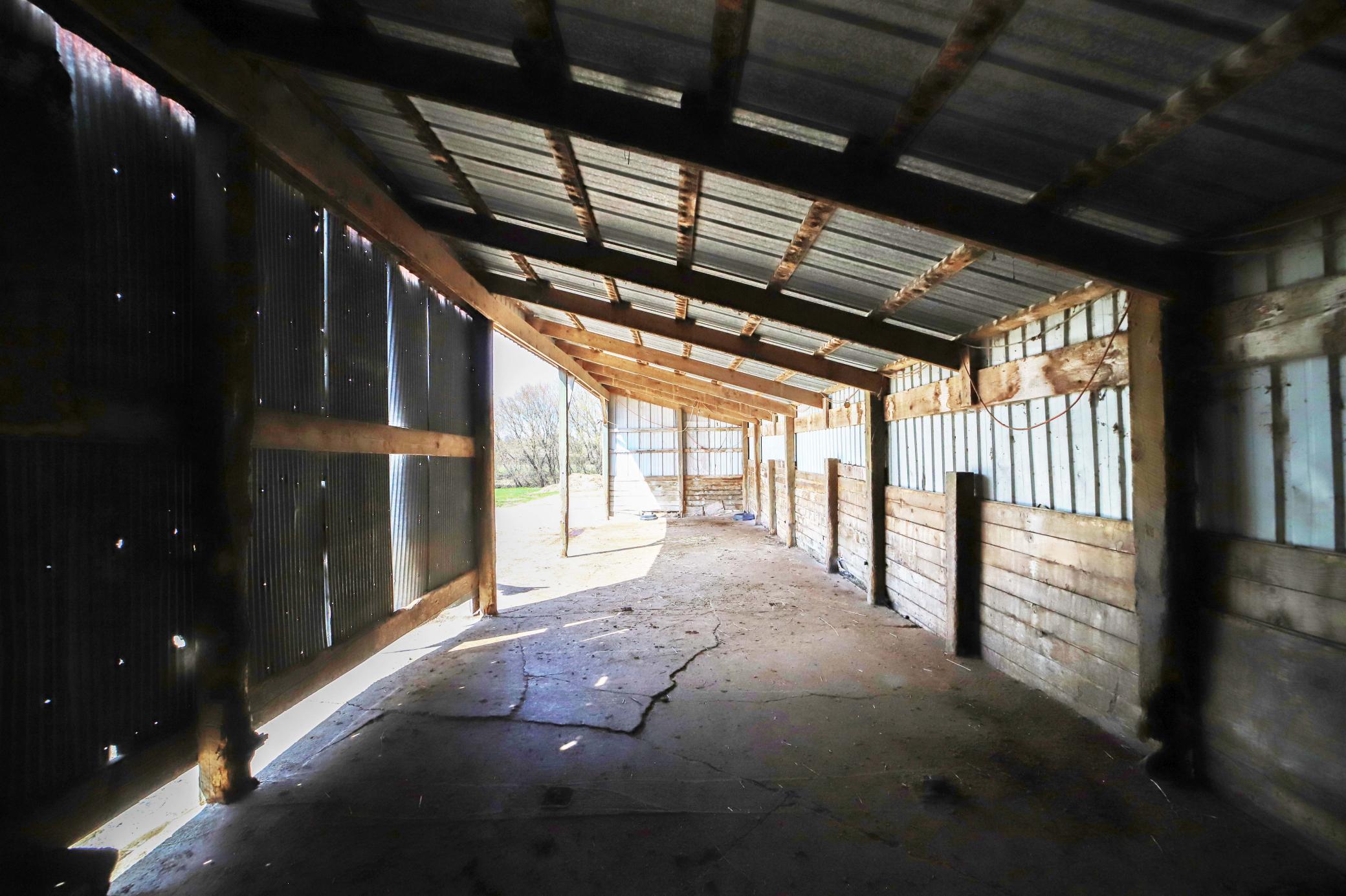 main property photo 39