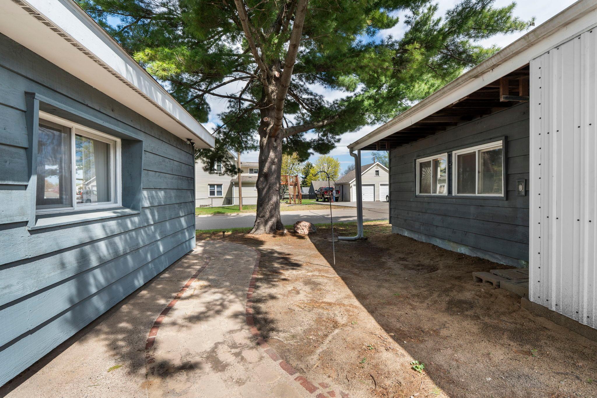 main property photo 54