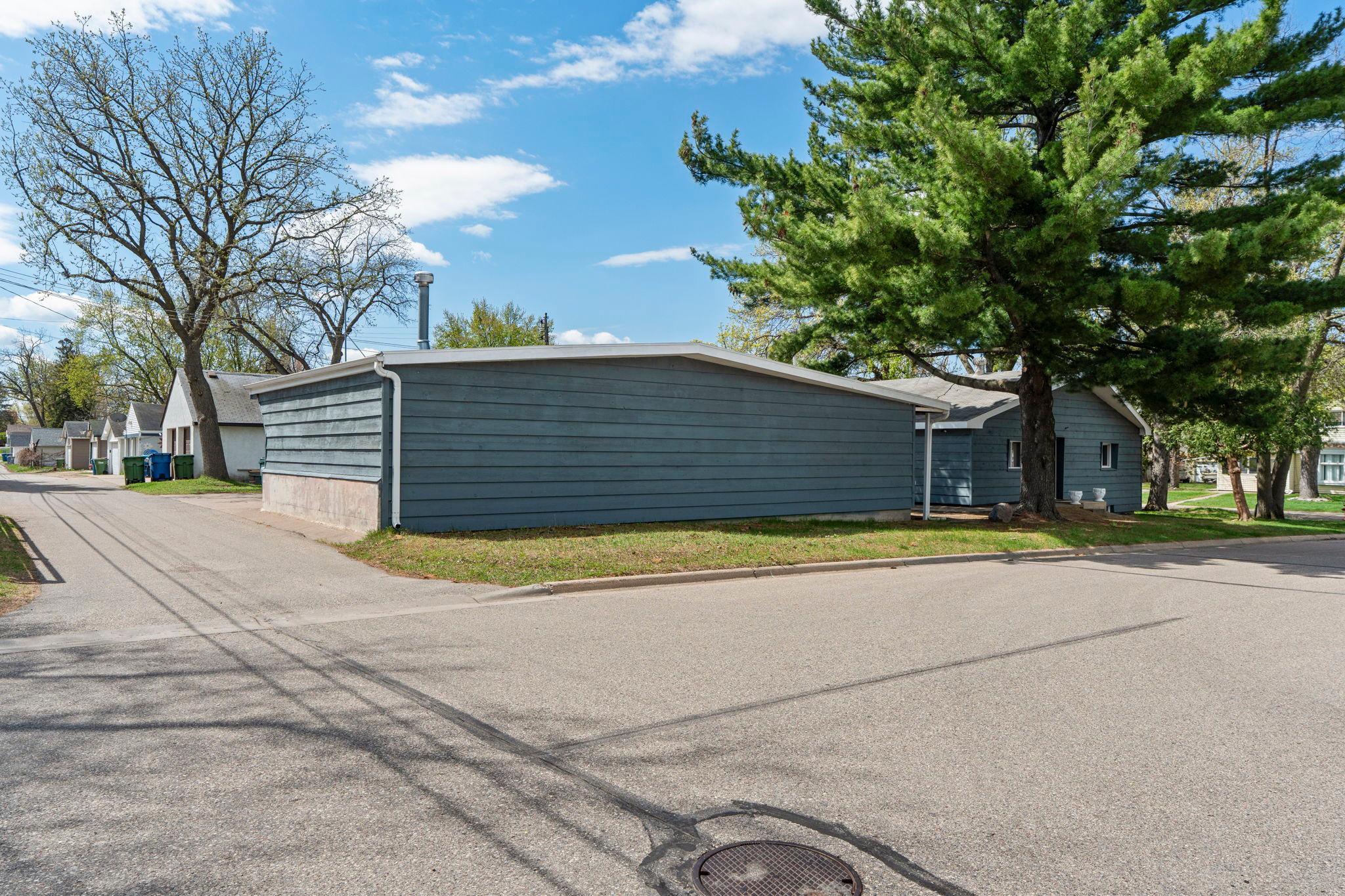 main property photo 57