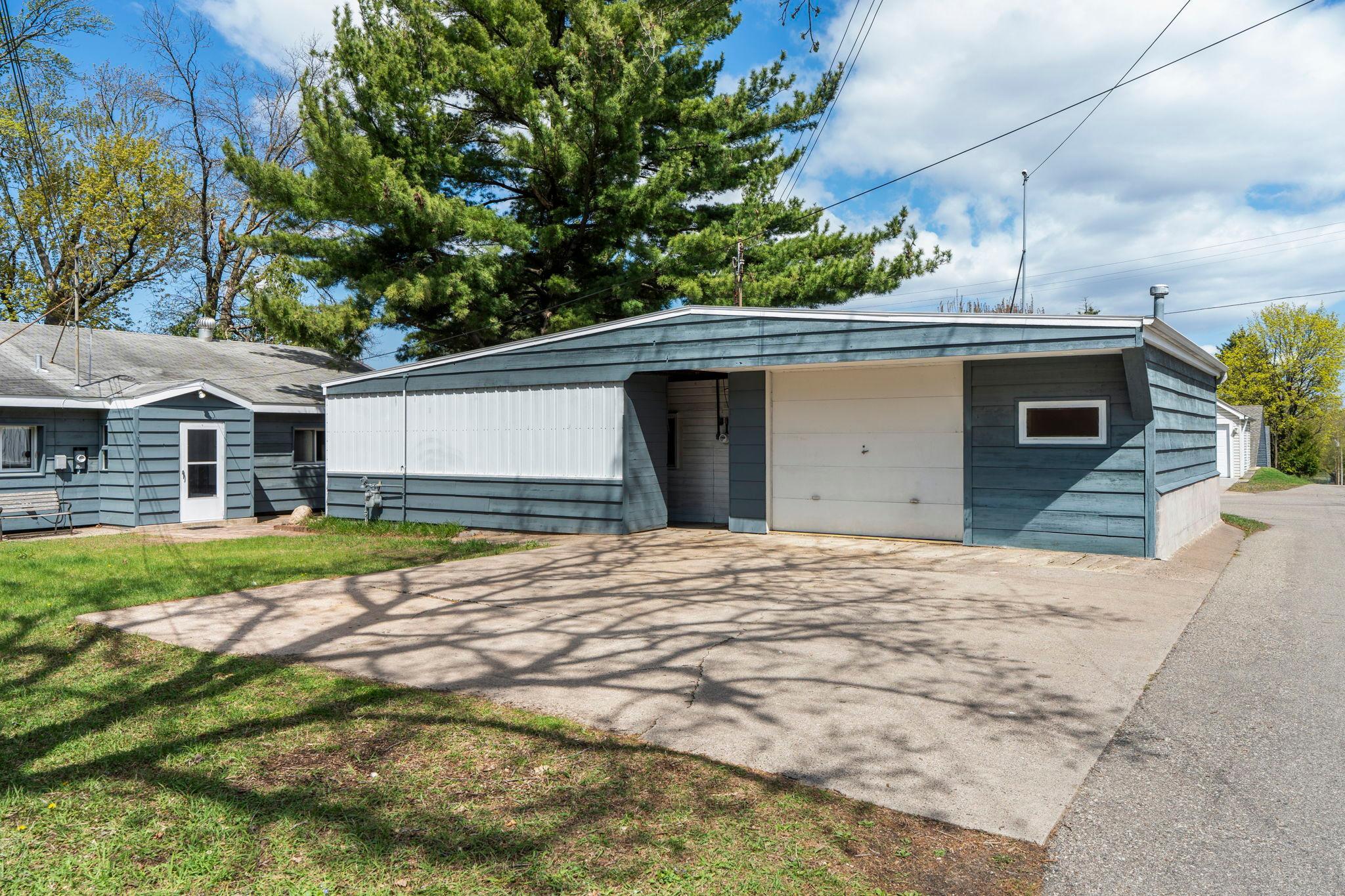 main property photo 58