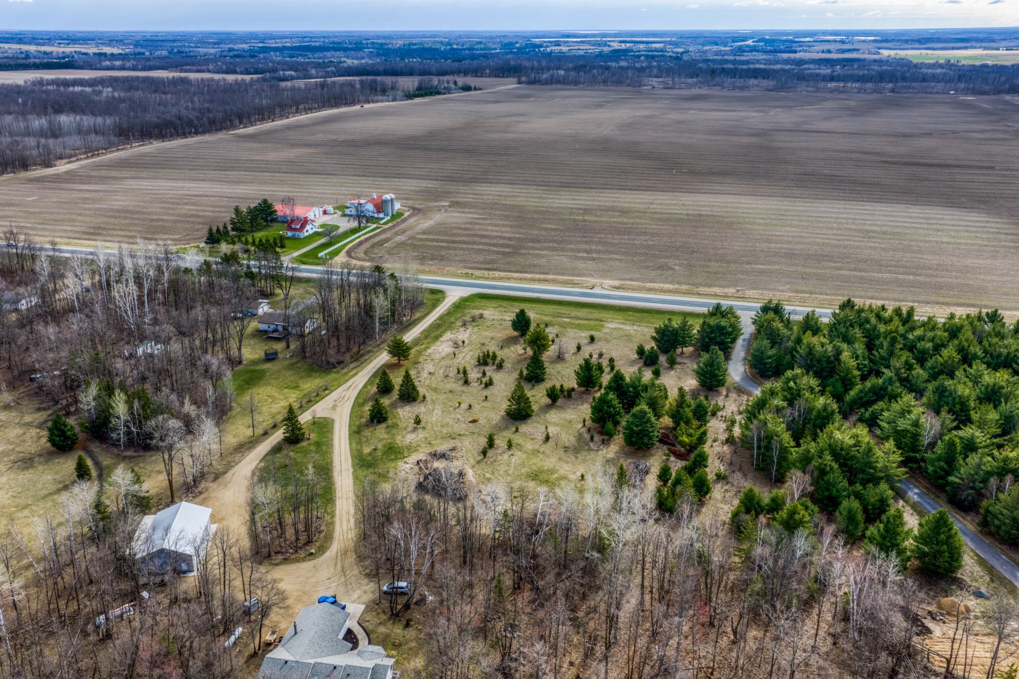 main property photo 14