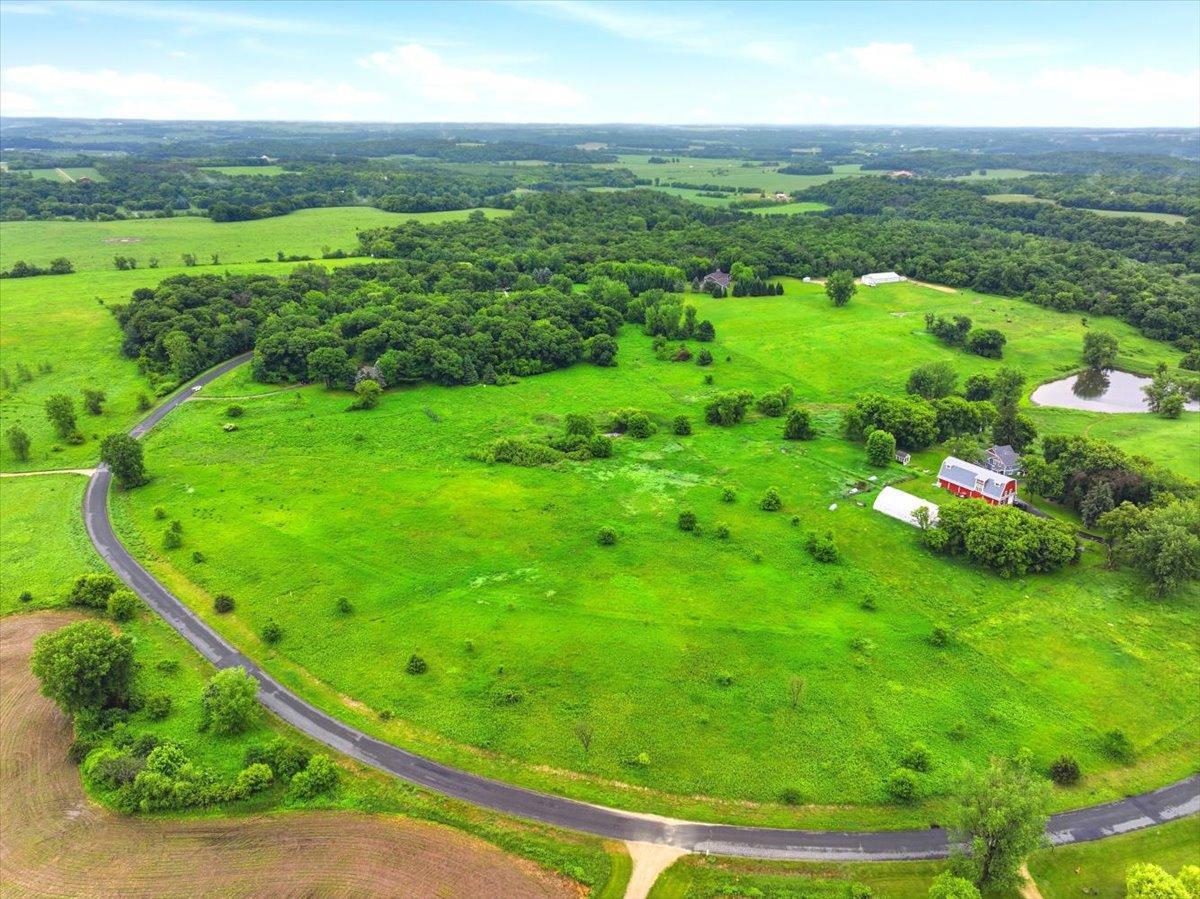 main property photo 37