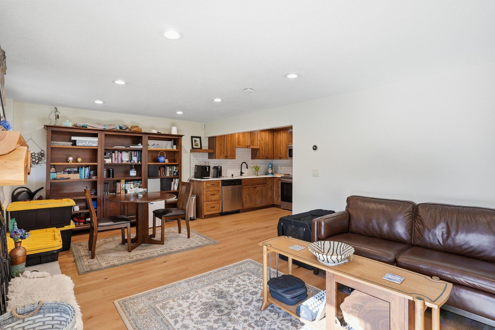 main property photo 87