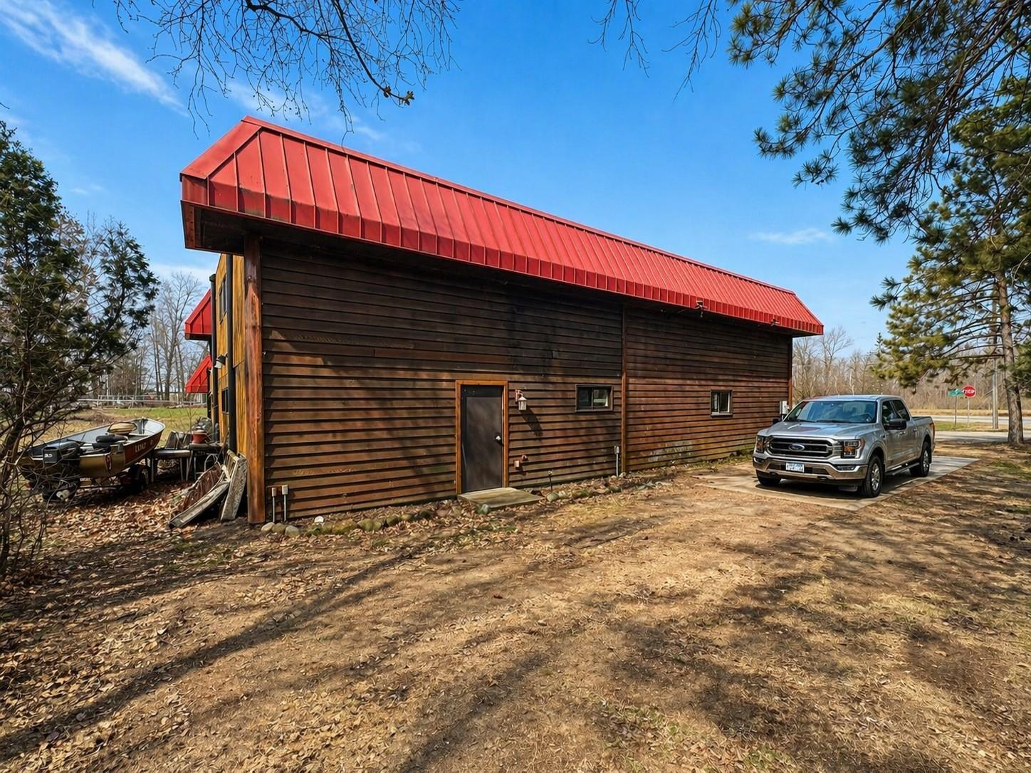 main property photo 4