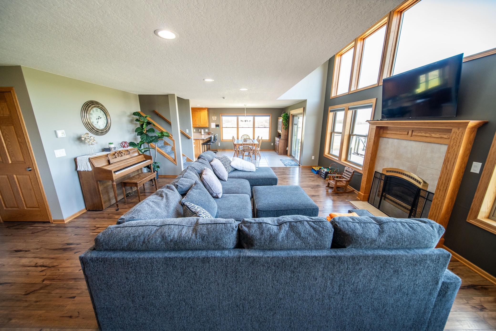 main property photo 10