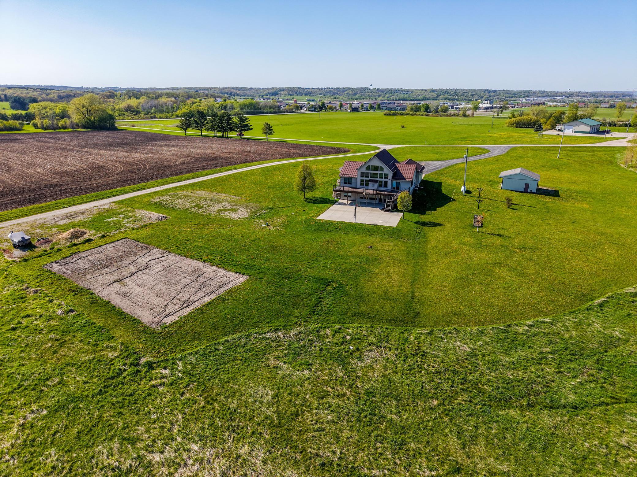 main property photo 79
