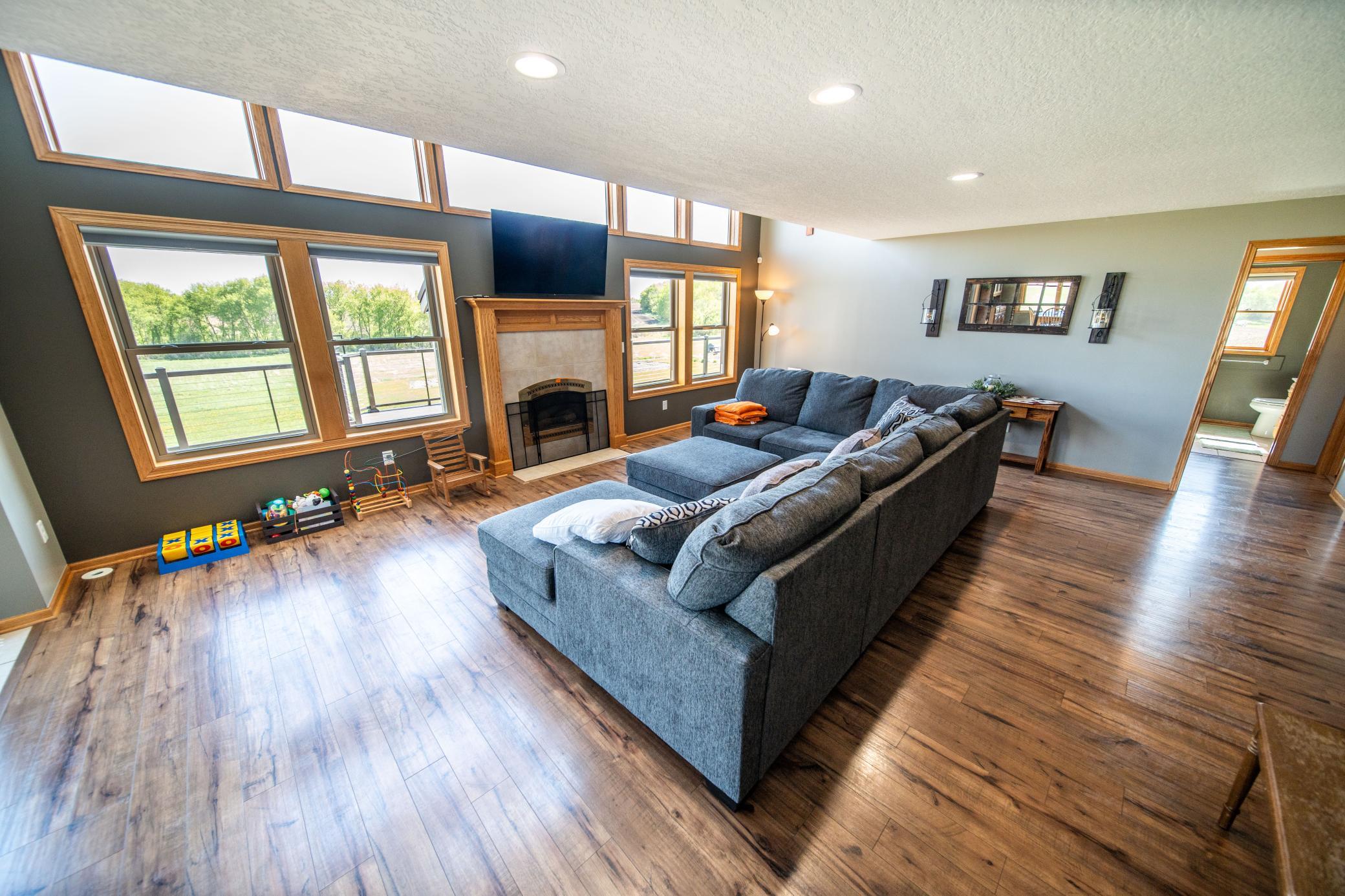 main property photo 9