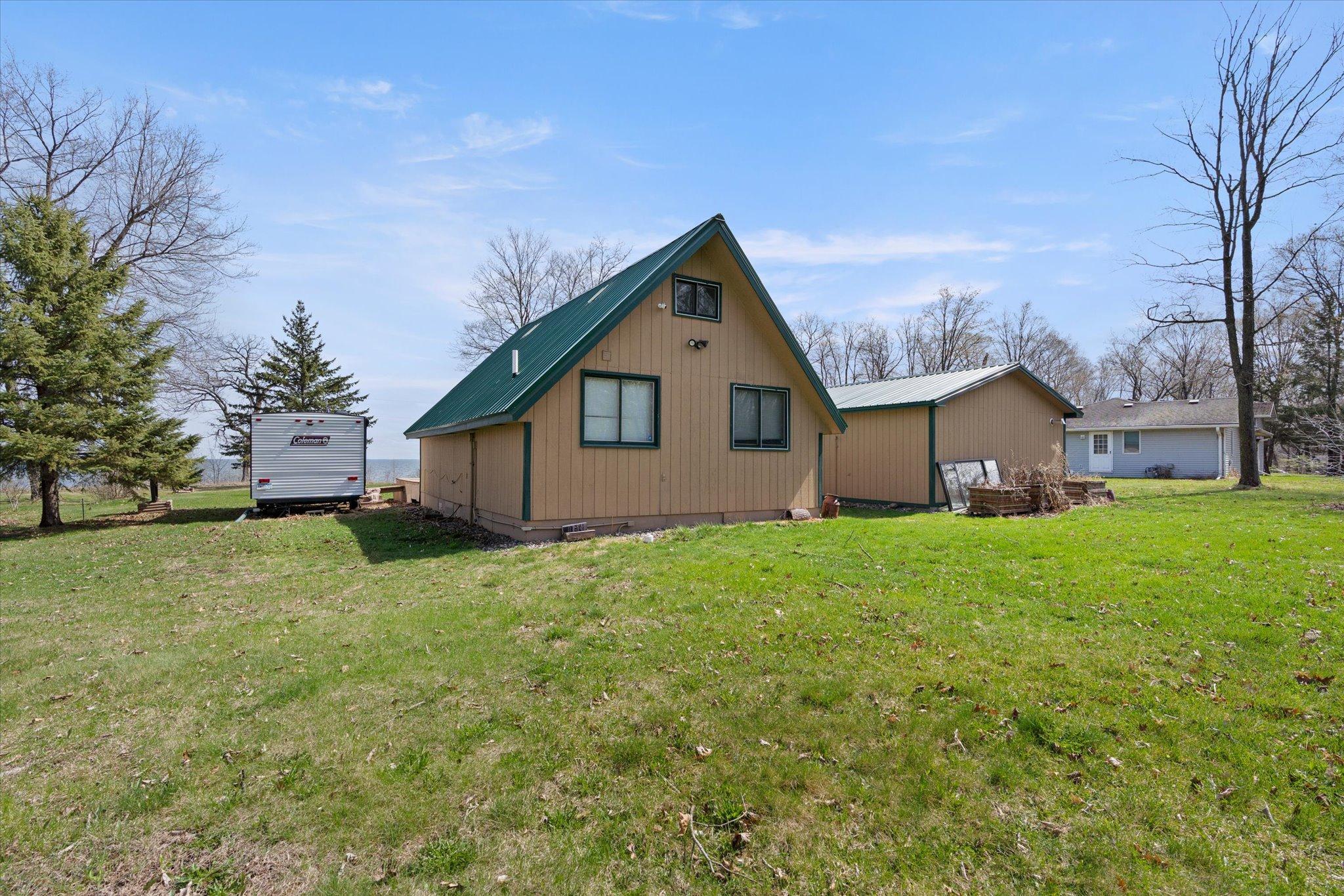 main property photo 22