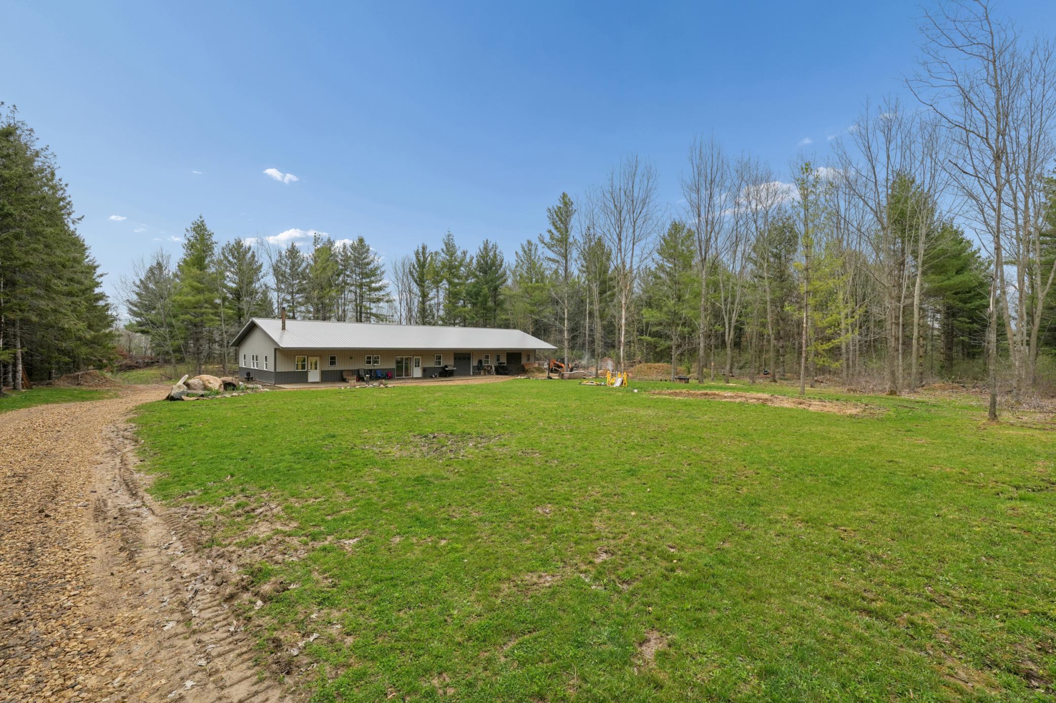 main property photo 5