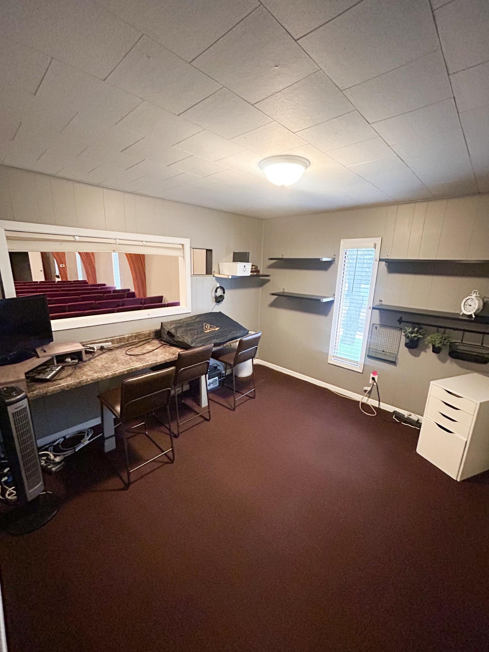 main property photo 9