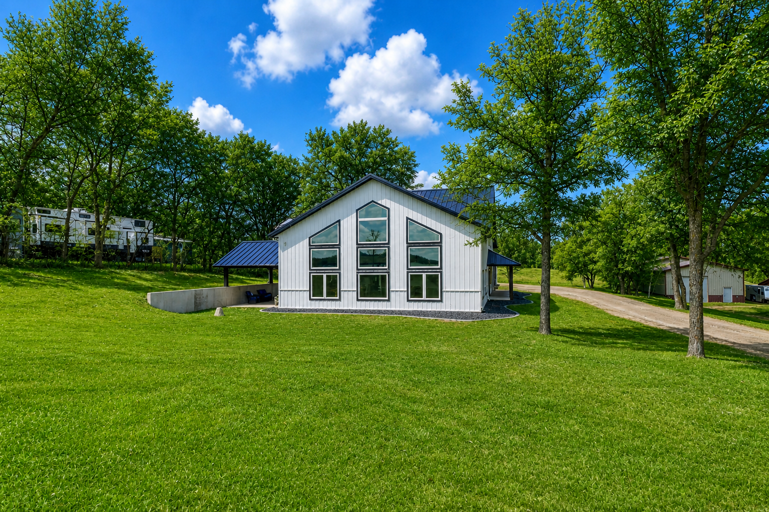 main property photo 37